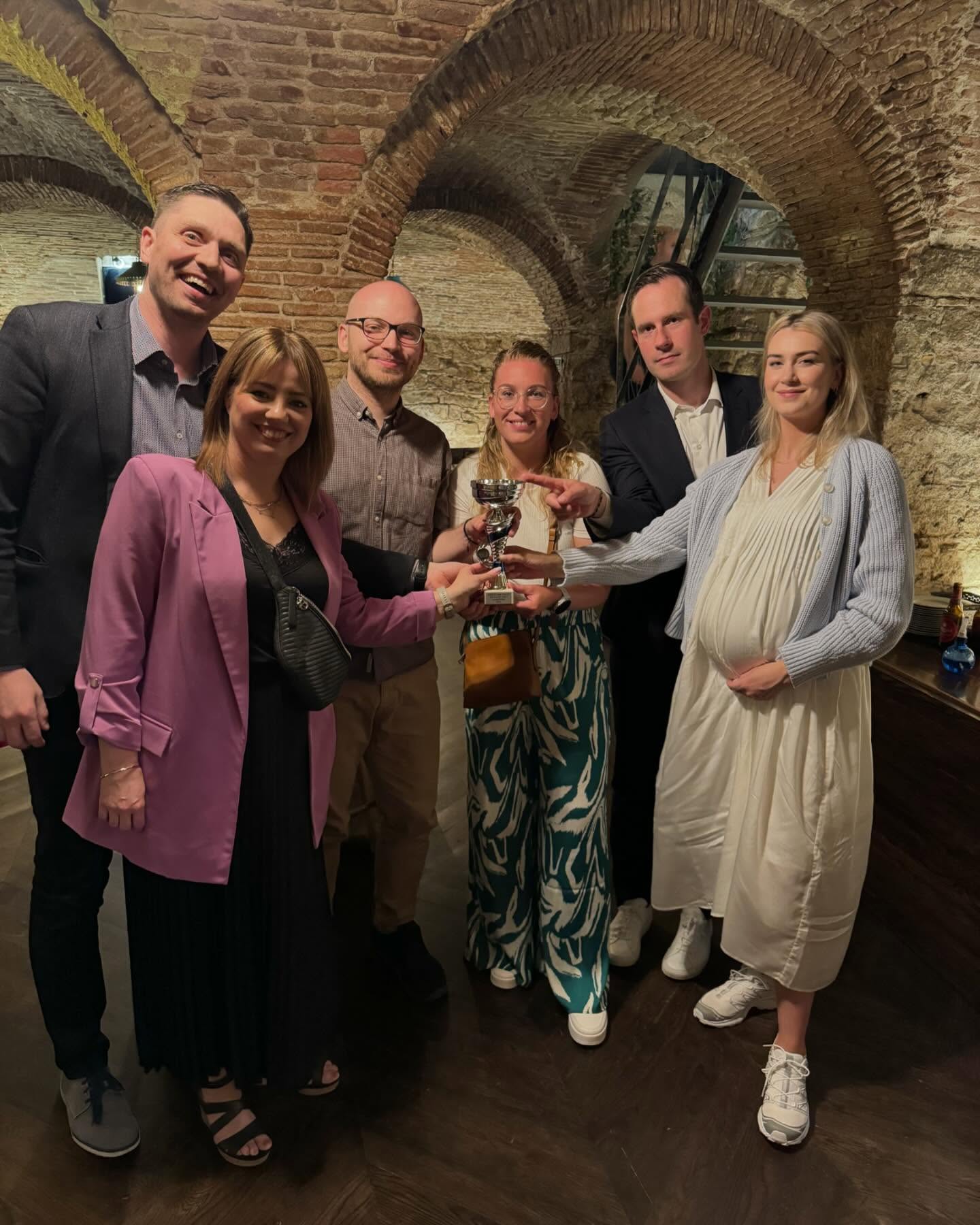 The winning team from the scavenger hunt and photo tour with @barcelonatours. ??
They walked the entire route, finished all of the questions, finished the photo challenge and scavenger hunt ??️♂️?