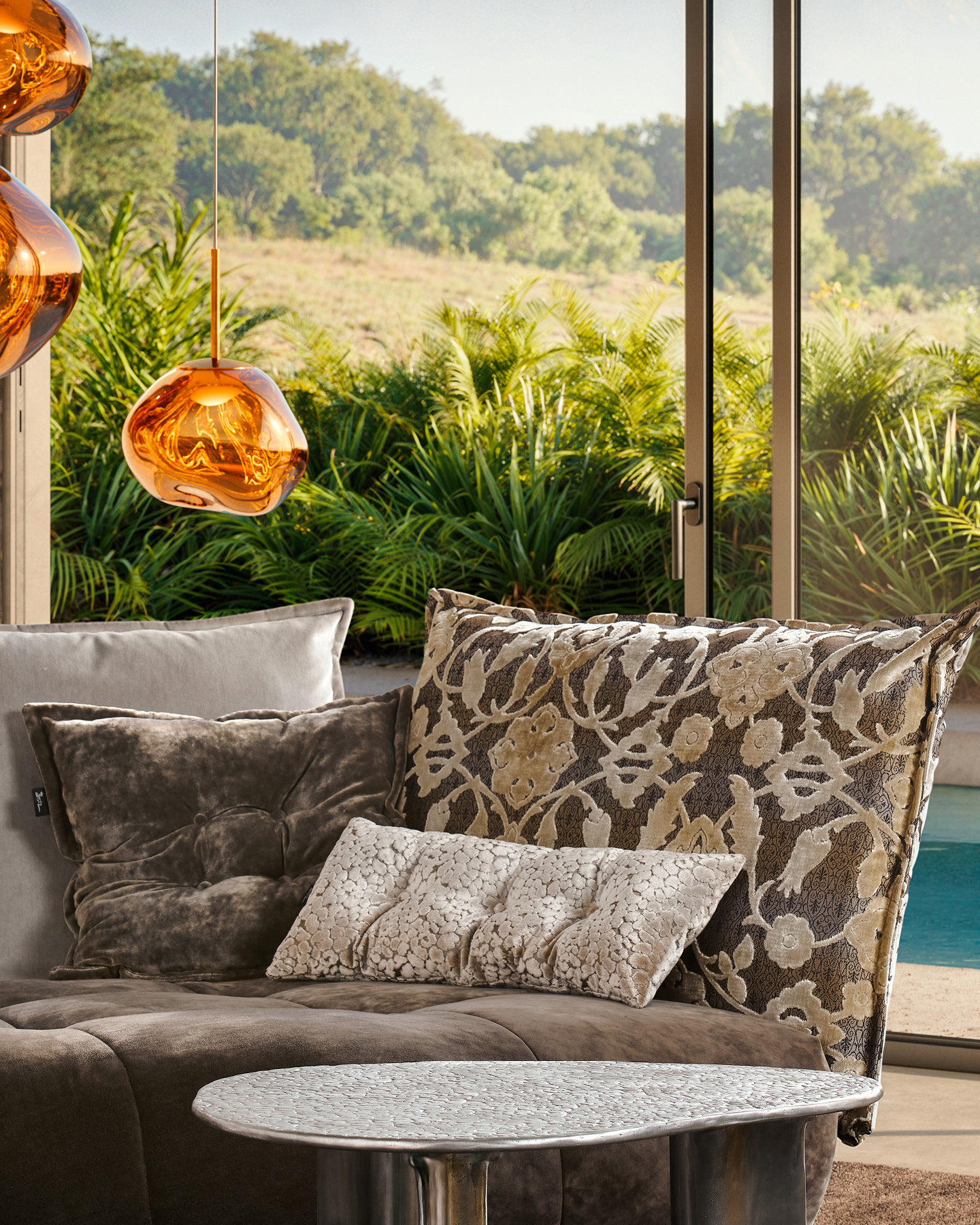 Einerseits eckt Matilda an. Andererseits schmiegt sie sich an – und das erstmal an sich selbst. Durc...