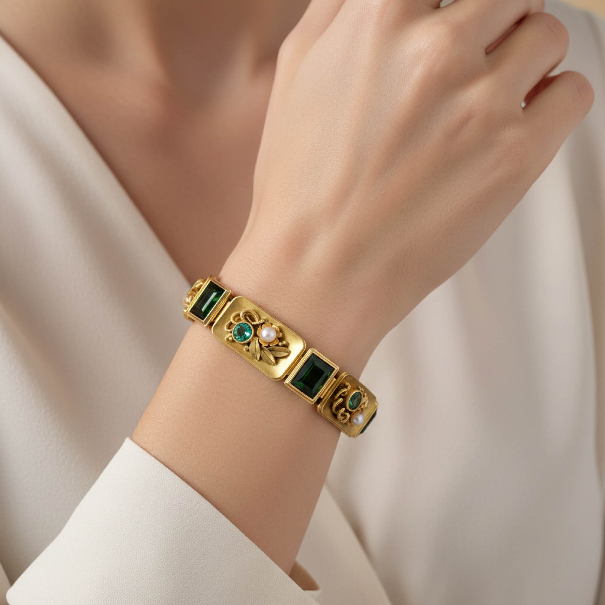 โจ Creolen โ zeitlos, vielseitig, immer passend โจ
Du suchst Schmuck, der jeden Look mรผhelos aufwertet? Creolen sind der perfekte Allrounder: elegant fรผr besondere Anlรคsse, stylish fรผr den Alltag und immer ein Hingucker.
? Finde jetzt deine neuen Lieblings-Creolen und lass dein Outfit strahlen.
#JuwelierSandkรผhler #Creolen #Schmuckliebe #Geschenkideen #Weihnachten2025 #Goldschmuck #SilverJewelry #LuxuryStyle #Schmuckmomente