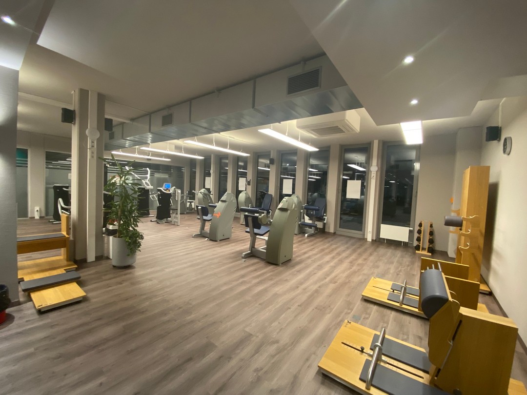 Wir haben für euch umgebaut... Mehr Gesundheit, mehr Platz, mehr Möglichkeiten!
Wie gefällt es euch?
?drop a comment!
#fitness #gesundheit #training #gemeinsam #new #probetraining