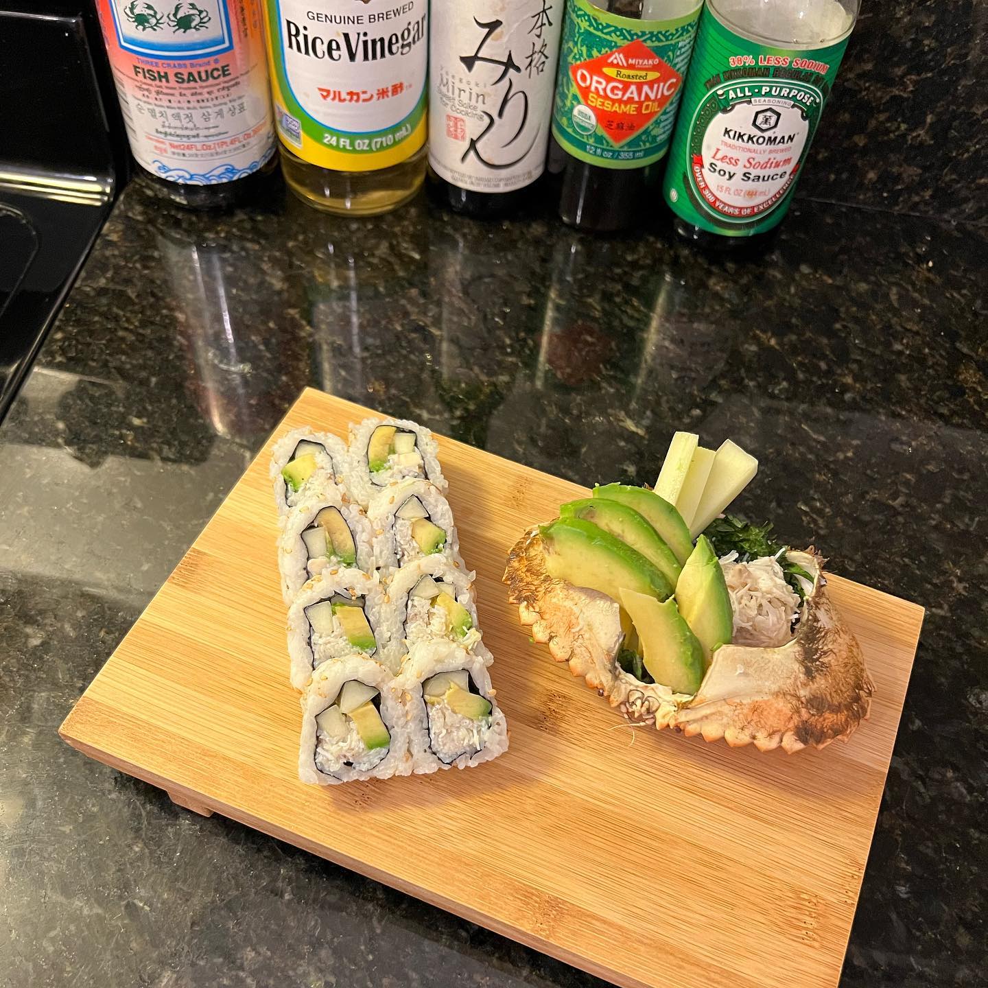 Need a private sushi chef???
This is a classic California Roll made with organic cucumber, avocado, and freshly steamed rock crab meat caught off Santa Barbara!
My name is @julianparks_ and I specialize in providing an Omakase (Chef’s Choice) experience throughout Southern California!
I mainly work around my own interpretation of traditional Japanese sushi with a slight hint of Parisian & Peruvian inspired flavors!
Follow me @asurfersushichef?
My website will be up and running soon. Stay tuned!?
Available for small private parties hosted in Santa Barbara, Ventura, and Los Angeles County!
**(4 Person Minimum)
**Within the next few months, I’ll also be able to work down in San Diego and Orange County for the holiday season!?☃️
Please DM me for menu inquiries or any other questions!
#asurfersushichef #sushi #sashimi #maki #omakase #sushicatering #sushichef #freshfish #privateomakase #rockcrab #californiaroll #organic