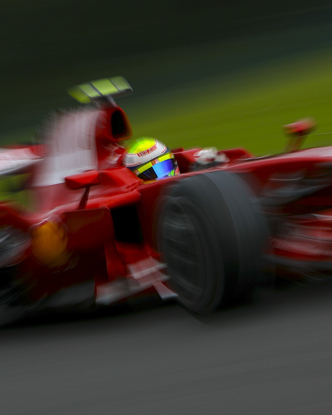 F1 GP Belgium 2007 | Felipe Massa ?? of Ferrari
Love photography? ? Follow @fototronik.de for regular visual inspiration. Don't miss out—hit follow now!
#repost @massafelipe #f1 #formula1 #formel1 #racing #motorsport #photography #throwback @f1