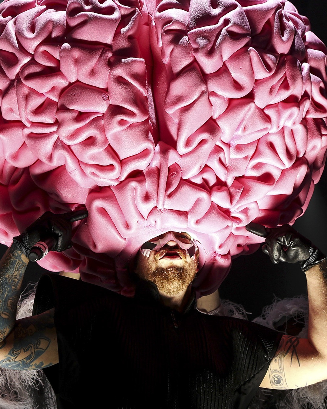 Deichkind | 'Niveau Weshalb Warum' Tour 2015
Love photography? ? Follow @fototronik.de for regular visual inspiration. Don't miss out—hit follow now!
@deichkind_official #Deichkind #deichkindlive @sascha.ferris.reimann_official #FerrisMC #hiphop #hiphopper #reimemonster #emslandarena #photography #throwback #deutschrap
#krawallundremmidemmi