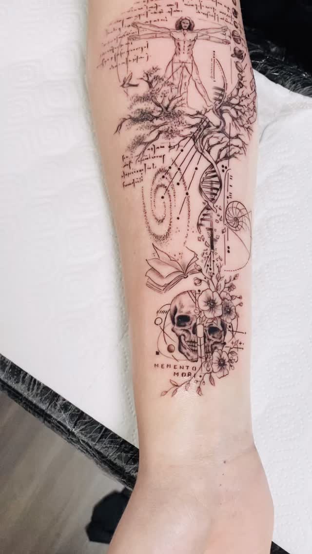 Kostenfrei und unverbindlich BeratungsgesprĂ€ch buchen. Auf unserer Website www.tattoo-industry.ch. Lass dir dein individuelles Tattoo entwerfen âŠ