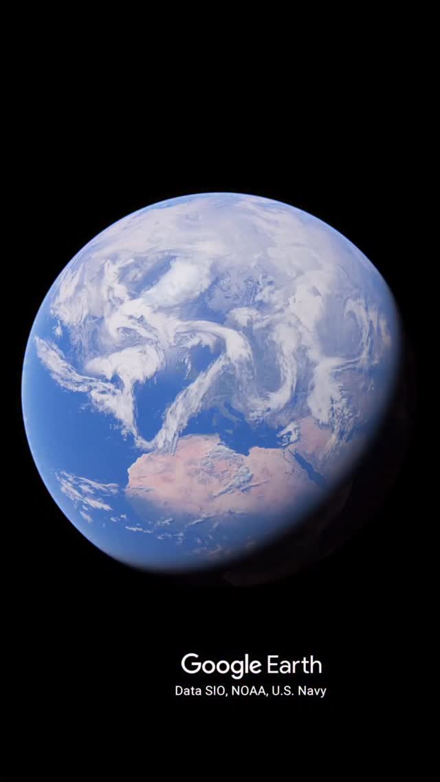 โจ Augsburg, wir sind endlich da! โจ
Unsere 8. Filiale direkt im Herzen von Augsburg โ
in der Bahnhofstraรe 18 1/4 , super erreichbar und perfekt gelegen fรผr deinen Weihnachtseinkauf zwischen City-Bummel und Christkindlesmarkt. ??
Beim Reinkommen erwartet dich eine Welt aus feinem Schmuck, nachhaltigen Lieblingsstรผcken, Second-Hand-Schรคtzen und echten Einzelstรผcken, die du so nur bei uns findest. Viele davon mit groรer Preisersparnis โ perfekt, um sich selbst oder anderen etwas Besonderes zu gรถnnen. โจ?
Ob Trend-Schmuck, luxuriรถse Markenuhren, hochwertige Luxus-Taschen oder exklusive Unikate โ wir haben fรผr jedes Budget und jeden Stil das passende Highlight. Von elegant bis modern, von zeitlos bis trendy. ?
Und weil die Weihnachtszeit die Zeit des Schenkens ist:
? Hier findest du die perfekten Geschenke zu Weihnachten โ Freude, die bleibt, glรคnzt und รผberrascht.
Auรerdem bekommst du bei uns:
? Gold- und Schmuckankauf โ sofort Bargeld
? Pfandkredit โ schnell, diskret & unkompliziert
?๏ธ eigene Meistergoldschmiede - Reparaturen, Neuanfertigungen, Umarbeitungen uvmโฆ
? Wertgutachten - kenne den Wert deiner Schรคtze!
โจ Beratung, die ehrlich ist. Service, der zรคhlt. Vertrauen, das bleibt.
Augsburg strahlt zur Weihnachtszeit โ und wir strahlen mit. โจ
Komm vorbei in der schรถnsten Zeit des Jahres, lass dich persรถnlich beraten und finde dein Weihnachtsglitzern in unserer neuen Filiale. ?
Juwelier Sandkรผhler โ jetzt neu in Augsburg.
P.s. Augsburger Influencer aufgepasst!
Wir sind auf der Suche nach spannenden, authentischen und stilvollen Kooperationspartnern.
Ihr habt Lust, gemeinsam mit uns kreative Projekte umzusetzen?
Dann lasst uns einen Kommentar da.
โwer ist euer Lieblings-Influencer in Augsburg?
Markiert ihn unter diesem Beitrag - vielleicht wird er Teil unserer nรคchsten Kampagne!
#Augsburg #AugsburgCity #AugsburgInside #AugsburgLiebe #AugsburgLife AugsburgerInnenstadt BahnhofstraรeAugsburg
ChristkindlesmarktAugsburg Weihnachtszeit Weihnachtsgeschenke Geschenkideen AugsburgShopping AugsburgReel
JuwelierSandkรผhler NeuerรถffnungAugsburg Schmuckliebe TrendSchmuck SecondHandSchmuck LuxusTaschen Markenuhren
Goldankauf Pfandkredit AugsburgInfluencer