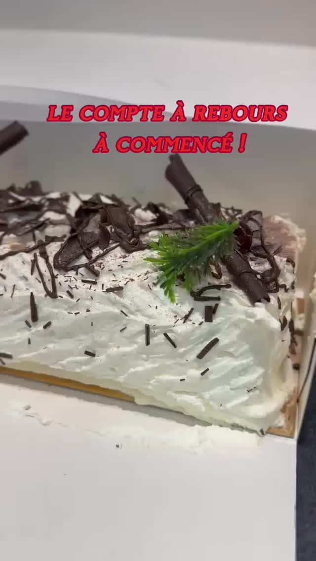 L'ARRIVÉE DE NOS BUCHES DE NOEL ! ? ?
~NOS PARFUMS~
•BUCHE CÉVENOLE ( Marron chantilly)
•BUCHE VANILLE
•BUCHE CHOCOLAT GOURMAND
•BUCHE TIRAMISU
•BUCHE FORET NOIRE ( Avec cerises )
•BUCHE GUITOU ( Baba au Rhum)
•BUCHE COPA CABANA ( Ananas Coco )
•BUCHE ÉCUREUIL ( Praliné et noisette)
•BUCHE GRAND MARNIER ( Avec écorces d'orange)
POUR PLUS DE RENSEIGNEMENTS POUR VOS REPAS DE FIN D'ANNÉES, RENDEZ VOUS SUR NOTRE SITE INTERNET POUR CONSULTER LES BROCHURES
www.fabaron-le-cevenol.fr
JOYEUSES FETES !! ?