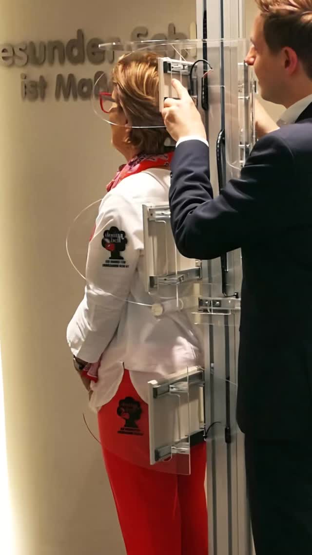 Premium Schlafen Bettenhaus Leitermann - Betten Rabolt - Betten Leitermann und Betten Rabolt - Offenburg und Baden-Baden Testwochen bei Leitermann Schlafkultur in Offenburg & Kehl 🛏️✨.
Ein passendes Nackenstützkissen kann den Unterschied machen – für entspannte Nächte und einen erholsamen Schlaf. 😴
Bei unseren Testwochen bis zum 9. Mai habt ihr die Möglichkeit, individuell angepasste Nackenstützkissen kennenzulernen und auszuprobieren.
Mit einer professionellen Analyse finden wir gemeinsam heraus, welches Kissen optimal zu eurer Schlafposition und eurem Nacken passt. ✔️
Das Beste daran: Ihr könnt das ausgewählte Nackenstützkissen auch zu Hause testen und selbst erleben, wie viel Einfluss das richtige Kissen auf euren Schlaf hat. 🌙
Kommt vorbei und entdeckt, wie sich gesunder Schlaf wirklich anfühlen kann. 🤍
---
🇫🇷Semaines d’essai chez Leitermann Schlafkultur à Offenburg et Kehl 🛏️✨.
Un oreiller cervical bien adapté peut faire toute la différence – pour des nuits plus détendues et un sommeil vraiment réparateur. 😴
Pendant nos semaines d’essai jusqu’au 9 mai, vous avez la possibilité de découvrir et tester des oreillers cervicaux adaptés individuellement.
Grâce à une analyse professionnelle, nous déterminons ensemble quel oreiller correspond le mieux à votre position de sommeil et à votre nuque. ✔️
Et le meilleur : vous pouvez emporter l’oreiller chez vous pour l’essayer et ressentir vous-même la différence qu’un bon oreiller peut apporter à votre sommeil. 🌙
Venez découvrir cela chez Leitermann Schlafkultur à Offenburg ou à Kehl
et redécouvrez le plaisir d’un sommeil sain et réparateur. 🤍
---
#offenburg #kehl #kissenliebe #schlafkomfort #nackenstützkissen