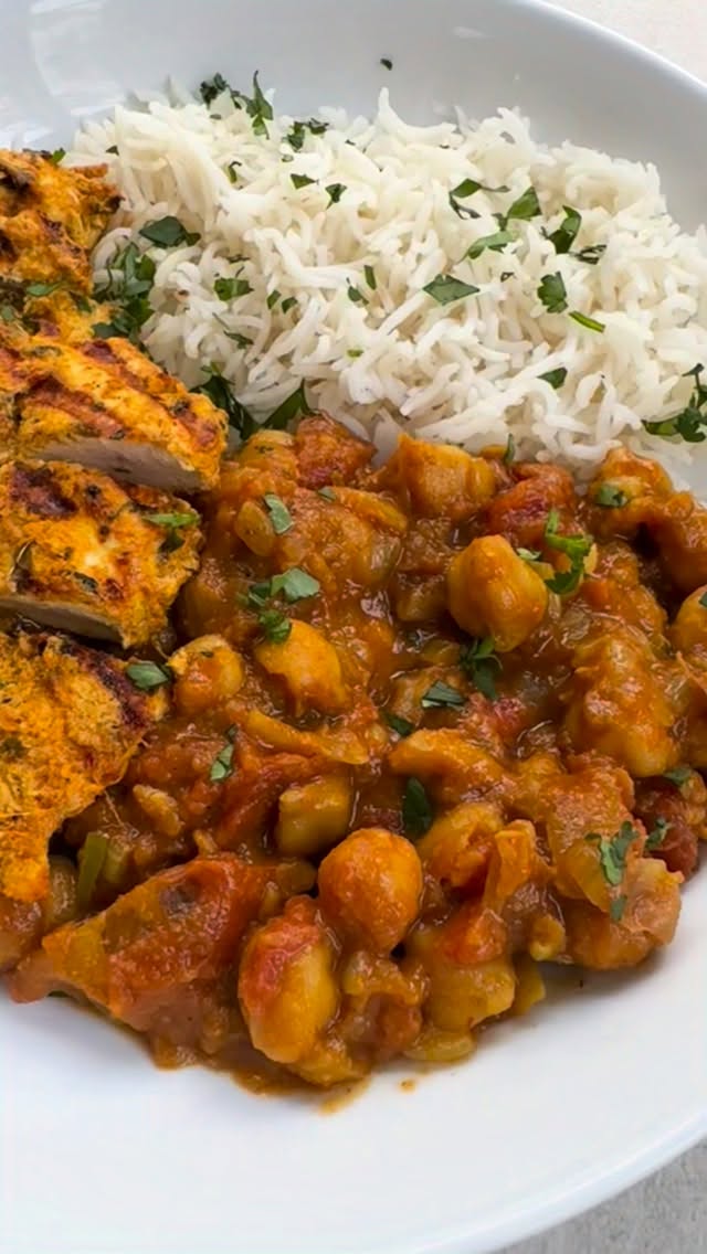 With the temperature finally dropping, it seemed like the perfect time for curry. I love homemade chana masala, especially since I made the switch from tinned chickpeas to jarred. Not only are the chickpeas beautifully soft, that gorgeous cooking liquid is a game changer when it comes to the sauce.
Made enough for two nights, first night I made a cabbage curry to go with it, and the second night chicken tikka breasts cooked on the griddle. Both were good, especially when served with a good dollop of @geetasfoods mango chutney.
Recipe on my website - https://www.georgesbristolkitchen.co.uk/chana-masala
#chana #chanamasala #healthyeating