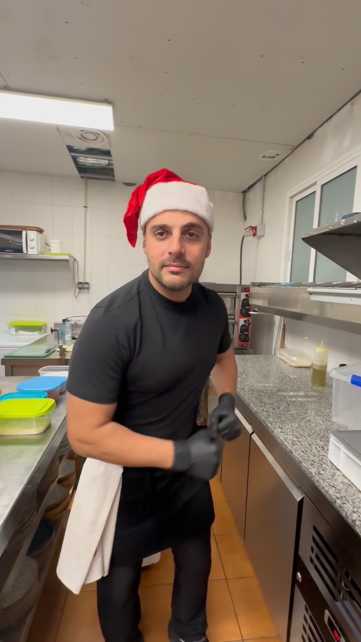 Desde Apribocca os deseamos un feliz navidad ? y felices fiestas para todos ?
#navidad #amor #familia #fiestas #barcelona #poblenou #restaurante #italiano #singluten #singlutenespaña #sinlactosa #italianosingluten