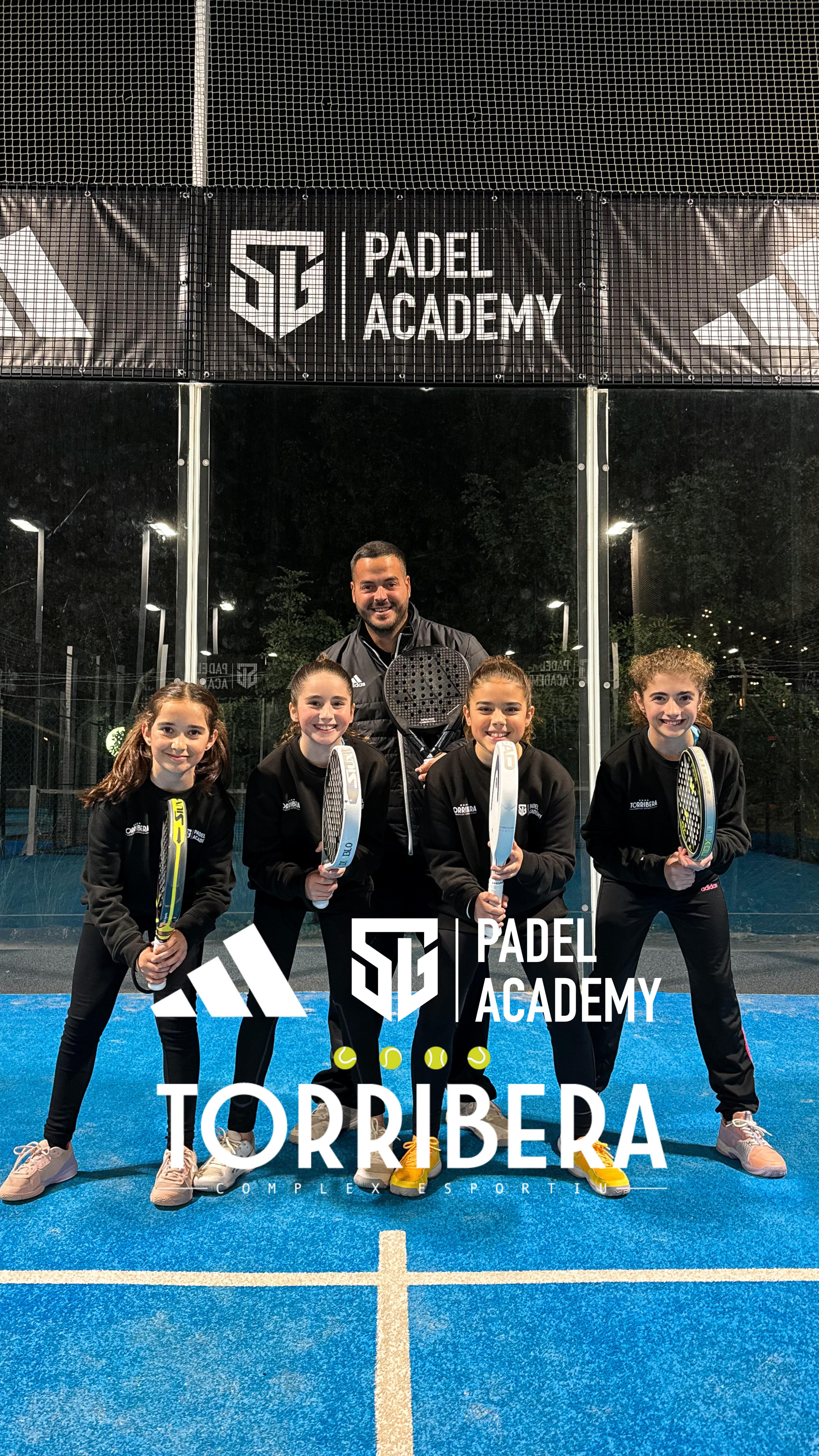? US PRESENTEM LA SG PADEL ACADEMY?
? A la nostra acadèmia treballem tant la tècnica com la tàctica des dels més petits fins adults amb nivells d’iniciació, perfeccionament i competició perquè cada jugador doni el millor de si a pista.
? Si vols millorar el teu joc apunta’t a la SG Padel Academy i porta el teu pàdel al màxim nivell!
? Contacta per DM o al 618 956 401
#SGPadelAcademy #ImproveYourLevel #ComplexEsportiuTorribera #PadelSantaColoma #Padel #ClasesPadel #Success #PadelLover