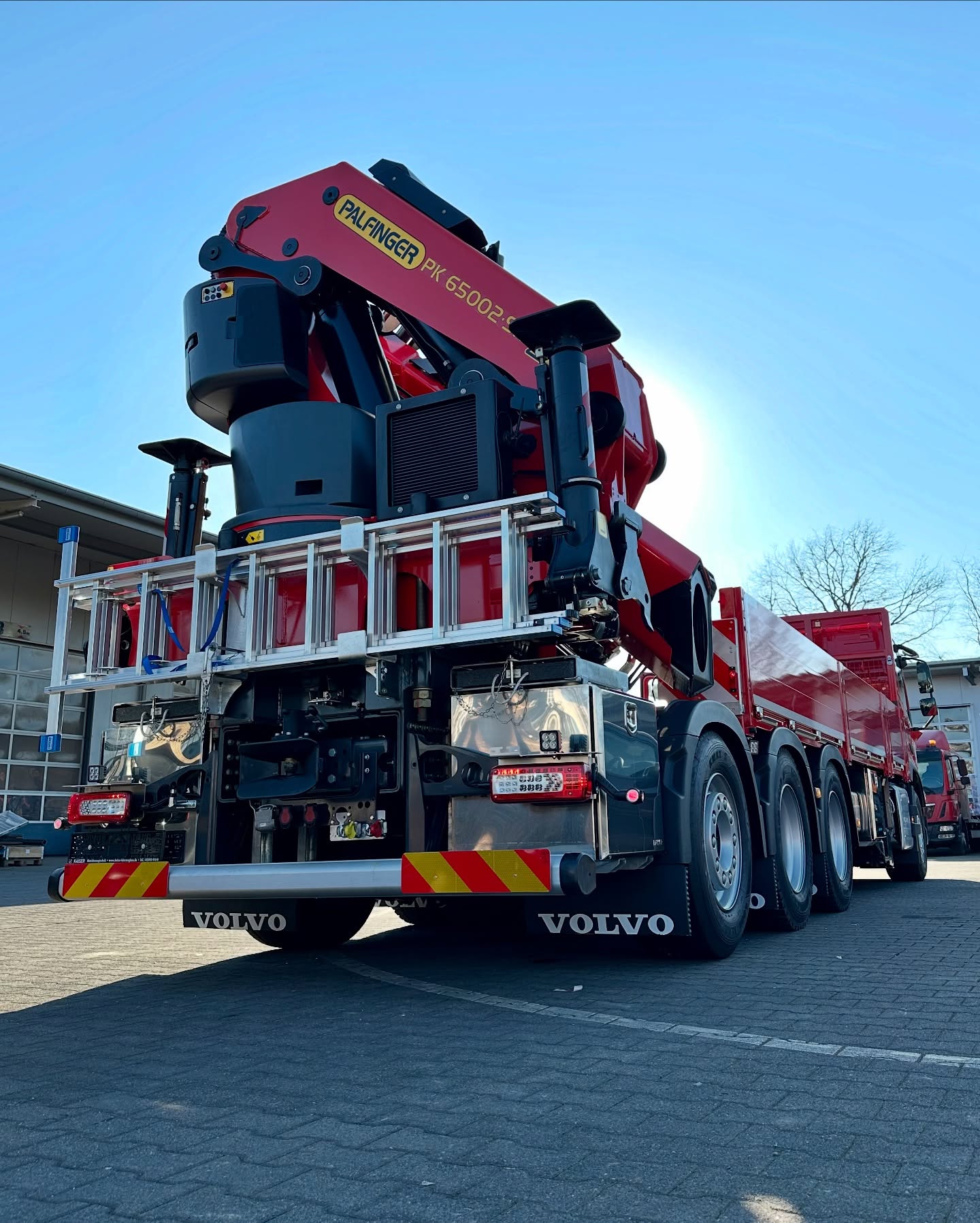 ????? ???????????????? ??? ???? ???? ???! ?
Die richtige Einweisung macht den Unterschied – und genau da komme ich ins Spiel! Hands-on | Anpacken??
Als offizieller PALFINGER-Trainer bringe ich nicht nur jede Menge Erfahrung als Bediener mit, sondern auch immer aktuelles Produktwissen. Meine Einweisungen sind praxisnah, effizient und nach PALFINGER-Übergaberichtlinien – bis ins kleinste Detail!
Egal ob Endkunde, Anwender, Servicepartner oder Vertrieb – ich bin euer Ansprechpartner!
? info@ladekrantraining.de
Schreib mir für eine unverbindliche Anfrage!
#ladekran #palfinger #palfingerag #palfingercrane #ladekrantraining #ladekranuntermain #übergaben #einweisung #ladekrantechnik #palfingersh #palfingertec #ladekranführer