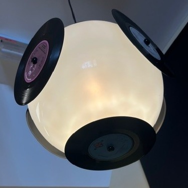 Take a peek at this fun piece being tested; we created this musical ball by adding numerous old vinyl records to an opal globe. When a warm Edison filament bulb was used to light it internally, it really came alive.
#lightingdesign
#bespokelighting
#lightingmanufacturer
#UKManufacturing
#hotellighting
#leisurelighting
#interiordesign
#hospitalityindustry
#restaurantlighting