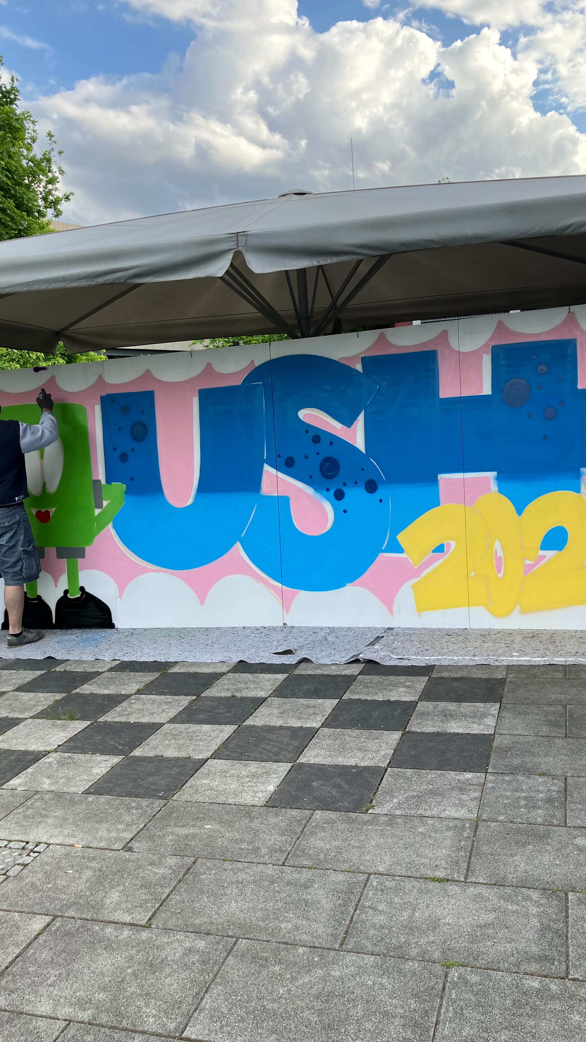 Unterschleißheim rappt live ????
#unterschleißheim #25jahrestadtjubiläum #hiphoplebt #raplebtwieder #offenekinderundjugendarbeit #gleis1