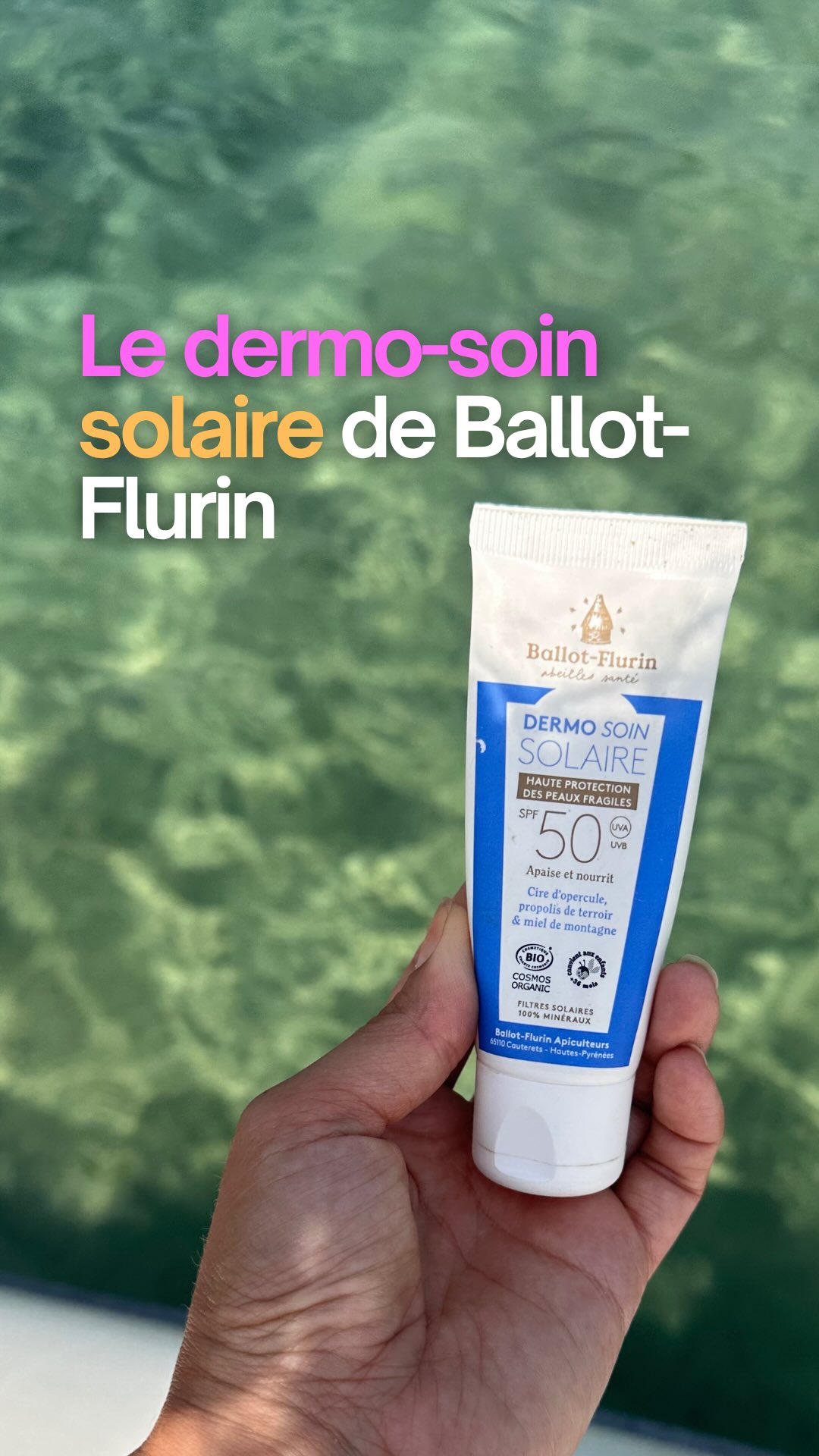 ? Un solaire qui fait du bien à la peau…
Ce n’est pas qu’un SPF… c’est un vrai soin dermo-cosmétique.
Formulé avec des actifs de la ruche et des plantes (cire d’opercule, propolis, miel brut, plantain, romarin…), le Dermo Soin Solaire de Ballot-Flurin protège les peaux sensibles tout en les respectant.
Il est sans alcool, sans parfum, teinté naturellement à l’ocre rouge, et adapté à toute la famille (même aux enfants dès 3 ans, femmes enceintes et peaux à problèmes).
Petit rappel essentiel sur la crème solaire :
☀️ Le SPF ne protège pas immédiatement. Il faut attendre 20 à 30 minutes après application pour qu’il soit pleinement efficace. Donc, on l’applique avant l’exposition, pas une fois au soleil.
Et on réapplique toutes les 2h, surtout en cas de transpiration ou baignade (même avec une formule résistante).
Ce soin utilise des filtres minéraux, une alternative souvent mieux tolérée par les peaux réactives ou sujettes à l’acné, aux irritations ou aux imperfections comme les nôtres.
Vous avez un code promotionnel de 10% sur tout leur site avec le code MANDYPEAU20.
Dis-moi en commentaire si tu compte la tester et quelles sont très crèmes solaires préférées ?
Collaboration commerciale ?
#ballotflurin #expositionsolaire #spfminéral #peau #peausensible #naturopathie #acné #eczéma #routineete #spf50 #soindelaruche #skincare #soleil #spf50