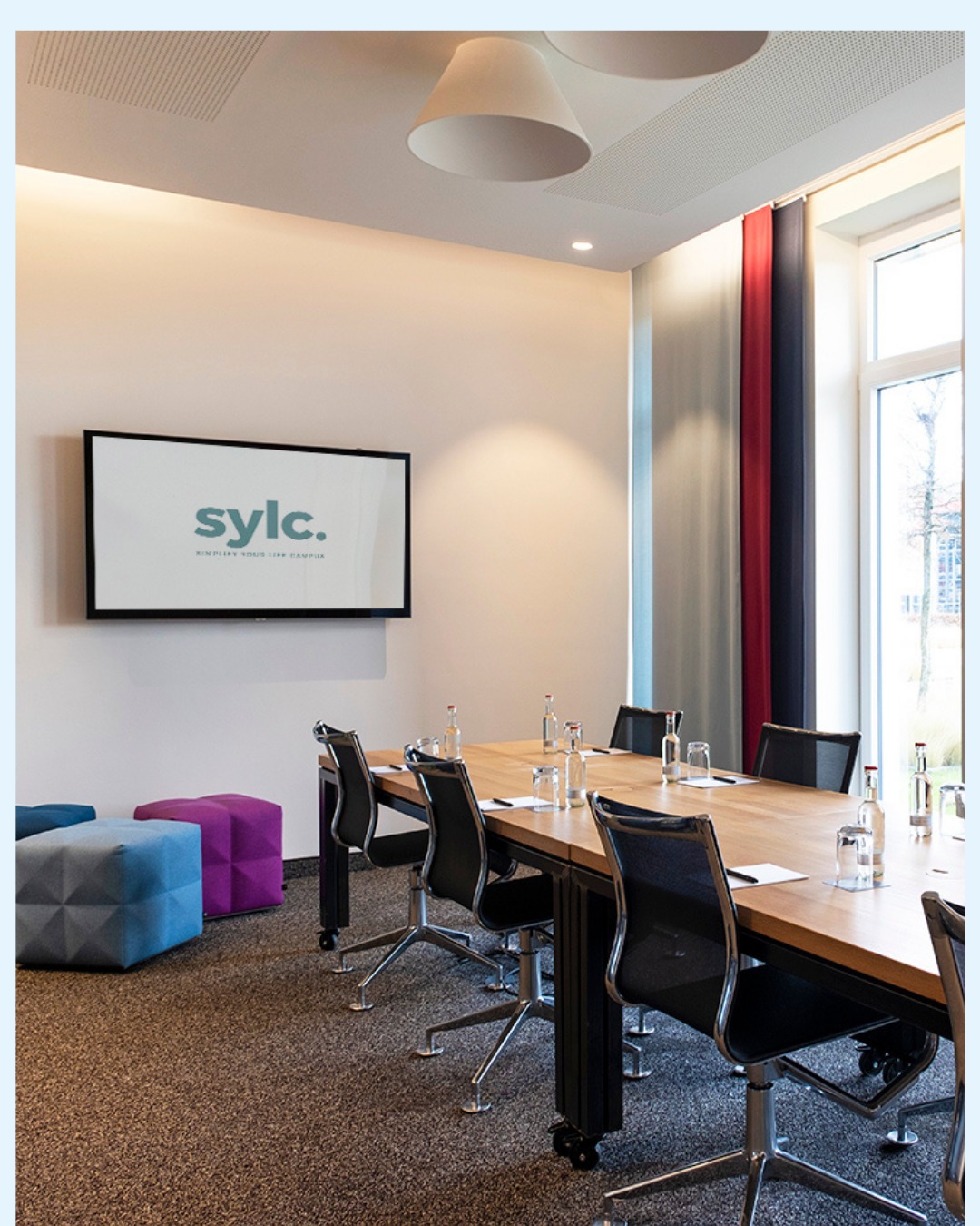 Yes, wir haben Platz für deine Ideen. ?✨
Unsere Meetingräume sind flexibel nutzbar – ob Workshop, Präsentation oder Brainstorming. Interesse? Einfach per DM melden und wir finden die passende Lösung für dich.
#sylc #mice