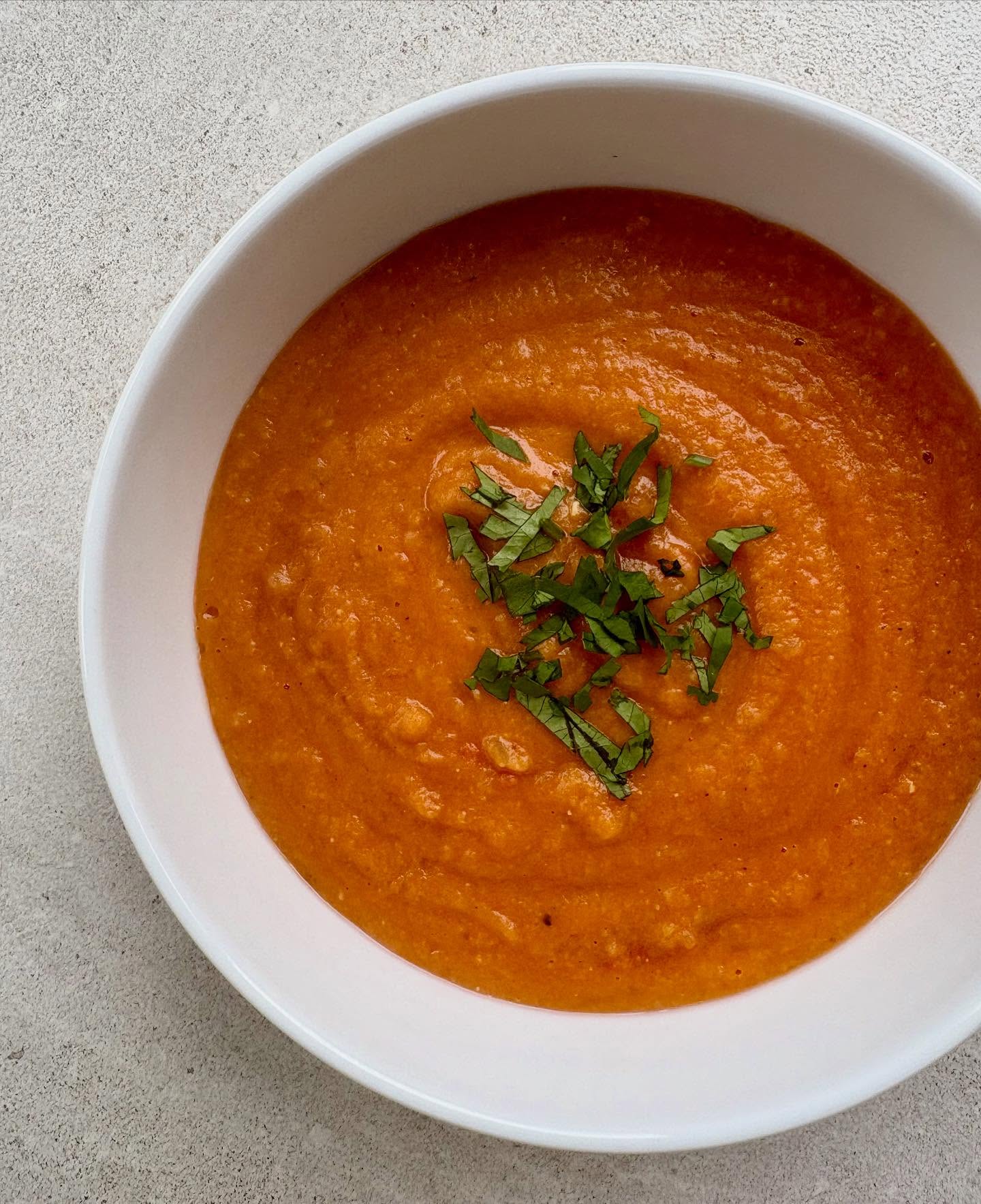 Back from a lovely long weekend in Porto with a low level bug (the downside of planes!) and was in need of a hearty bowl of soup. With very little food in the house, this store cupboard soup did the trick! Onions and garlic softened in olive oil with cumin and chilli, then added red lentils, a tin of chopped tomatoes, stock and seasoning.
Recipe on my website.
@bartingredients
@ciriouk
#soup #souprecipe #soupseason #huginabowl #lentilsoup #lentils #veggie #veggiefood #foodforcolds #foodie #foodblogger #foodies #bristolfoodie #bristolfoodbloggers #autumnfood