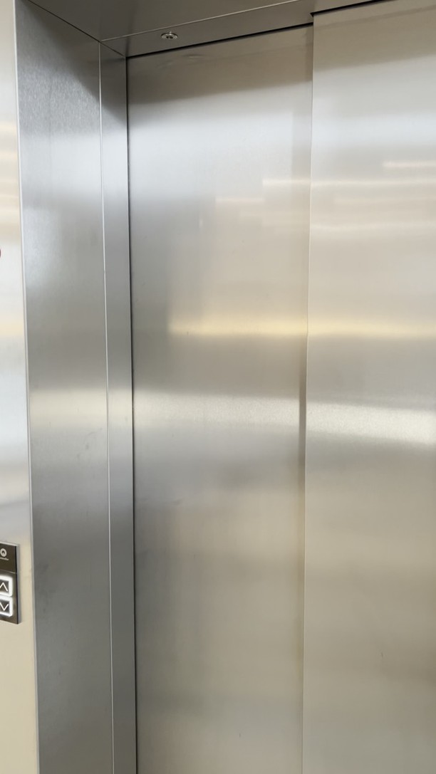 Wir haben eine Lieblingsfarbe in St. Georg.
Can you guess which one? ? ? ?
HOTEL
HAMBURG