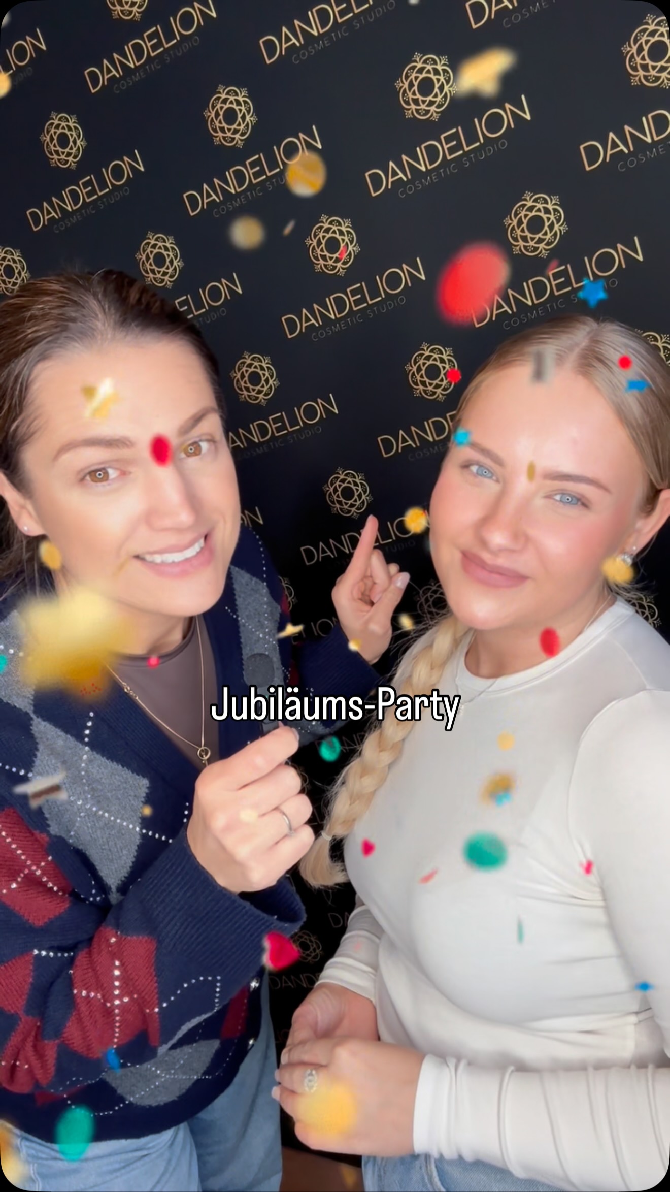 ? Save the Date: Samstag, 08.11.2025 ab 16 Uhr ?
Wir feiern 10 Jahre Dandelion | Cosmetic Studio Potsdam – und ihr seid eingeladen! ?
Euch erwartet:
✨ Fette Rabatte auf viele Behandlungen
? Prosecco & Canapés
? Musik & gute Stimmung
? Eine neue Behandlung wird exklusiv vorgestellt!
Wichtig:
? Alle Rabatte & Aktionen gelten ausschließlich am Samstag, den 08.11. – nur vor Ort im Dandelion!
Keine Online- oder Telefonbuchung möglich.
Kommt vorbei, bringt eure beste Freundin, Mama oder Schwester mit – und erlebt Dandelion so, wie ihr uns kennt: ehrlich, herzlich, echt. ?
#dandelionpotsdam #permanentmakeup #hydra4face #microneedling #beautyevent #potsdam #glowday #skincarelove