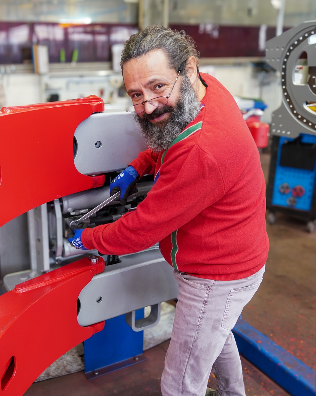 📦 Large order successfully delivered – Durwen delivers paper roll clamps to Turkey! 🌍
Last month, we sent out a major shipment: several paper roll clamps for a well-known company operating internationally in Turkey.
We were especially pleased to welcome our partner @ipererhan (Erhan Boyraz) from @erel.makine, who traveled from Turkey to Plaidt to help with assembling the equipment. This gave him the opportunity to get further hands-on experience with our products – a great example of true partnership and knowledge transfer! 🤝
A big thank-you to our team for the excellent preparation and to our partner for their trust in our quality. 💪