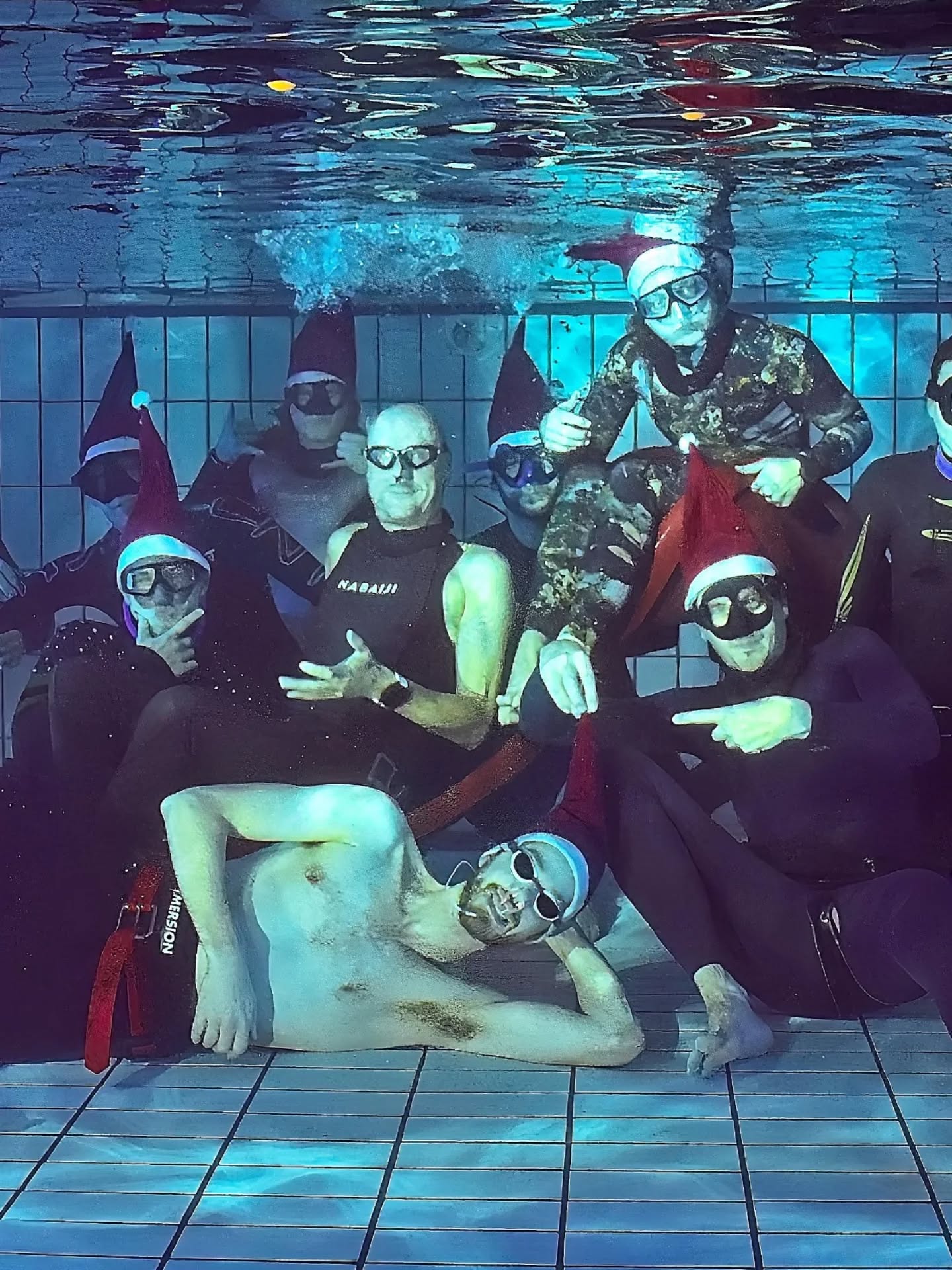 \\ S Q U A D // Traditionally we close our year with our annual Freediving Games, a training night centered around celebrating our achievements from last year: from PBs to National Records, to new instructors and competing in the World Championships. But above all we celebrate the joy of training together with this fantastic group of people 💙💙