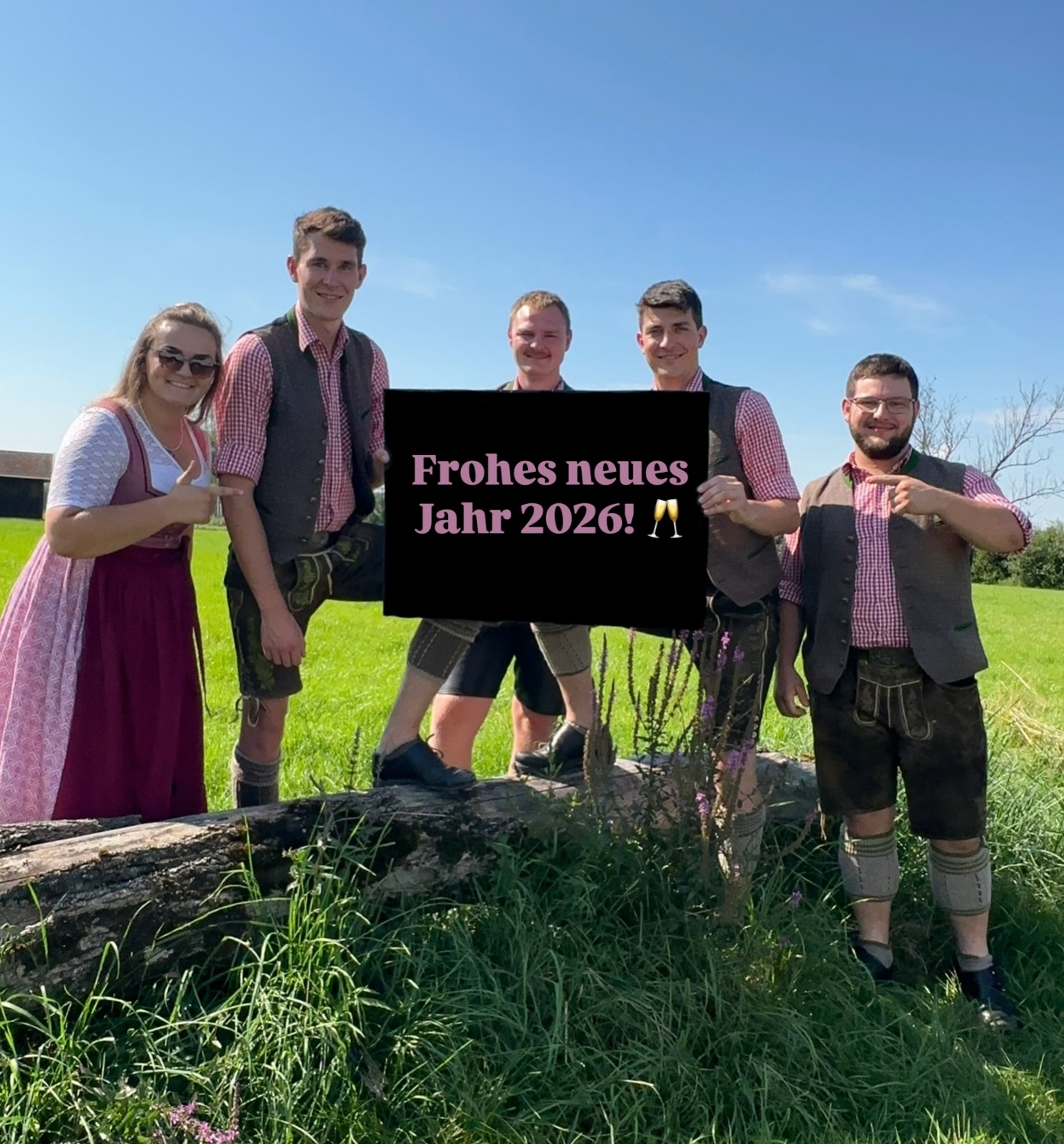 Liebe Leute ?
Danke für ein tolles Jahr 2025 ?
Mit viel Vorfreude schaun mia auf 2026 – bereit für alles was kommt ?
Scho boid posten mia hier unsere Termine für die Faschingszeit – Seid‘s gespannt! ?
.
#last5 #FrohesNeuesJahr #doriadsiwos #2025 #2026