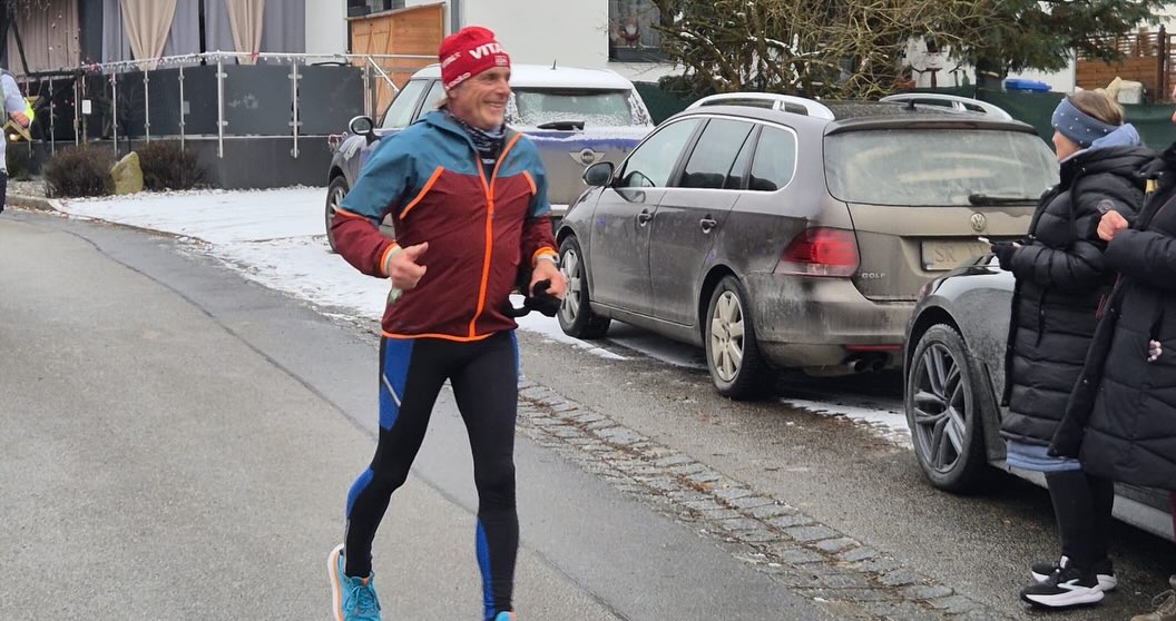 Schöner Jahresabschluss 2025
#hometrail-Büscherllauf
#Silvesterlauf Mariaposching
#Silvesterlauf Sandharlanden
#Katys 1. 100MeilenLauf
Bayronman wünscht euch allen ein gutes neues Jahr 2026🍀