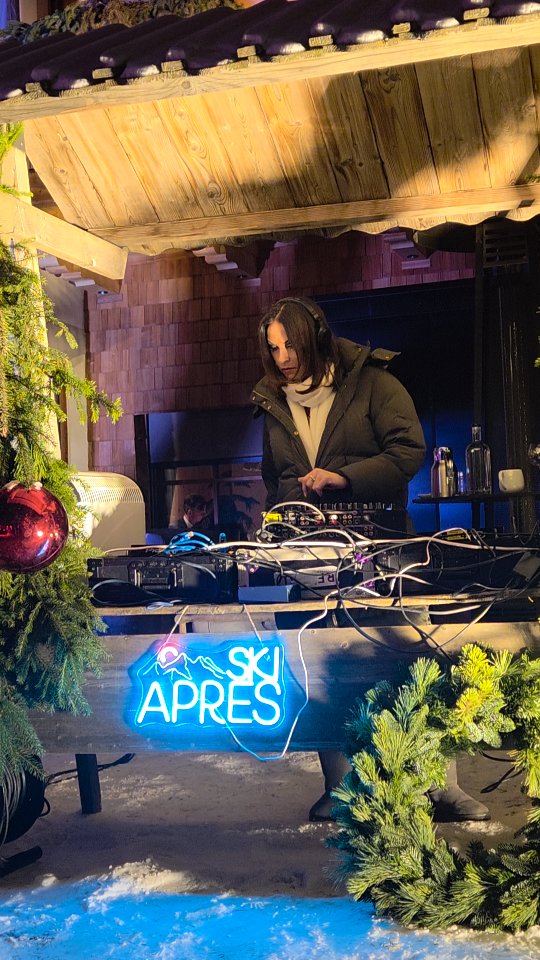 Snow, mountains and music?
my kind of love ?
ÖSTERREICH ??
MOUNTAINS ❄️
HOUSEMUSIC?
#afterski #apresski #winterlove #mountainvibes #djanealegracole