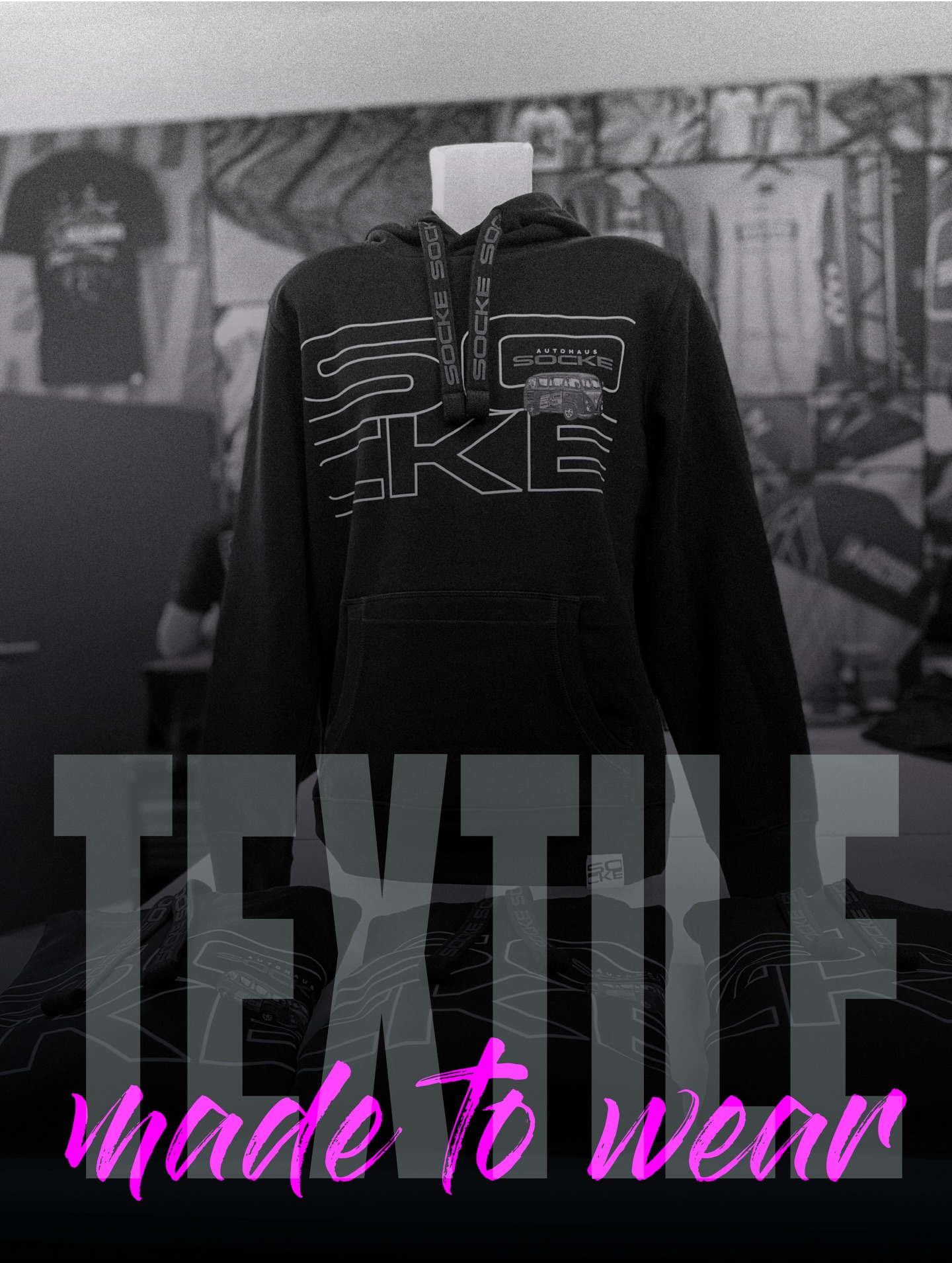 Passend zu den T-Shirts gab’s auch neue Hoodies für Autohaus Socke! Bequem, stylisch und genau richtig für den Arbeitsalltag – egal ob in der Werkstatt oder im Showroom. 👕🚗🔥
Robust, hochwertig und gemacht für ein Team, das jeden Tag alles gibt. 💪✨🚘
#alrowa #textile #hoddies #corporatedesign #autohaussocke