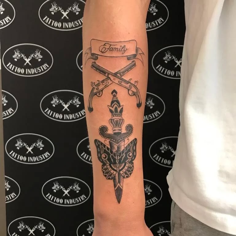 TattooIndustry Am Fischmarkt 2 Work by
? Isa Sarcone ?
#tattoo #tattoos #tattootime #tattoomagazine #tattoostyle #sleevetattoo #tattooideas #tattoomodel #tattooartist #tattoostudio #tattooart #ink #inkedgirls #inktattoo #inkmagazine #instagram