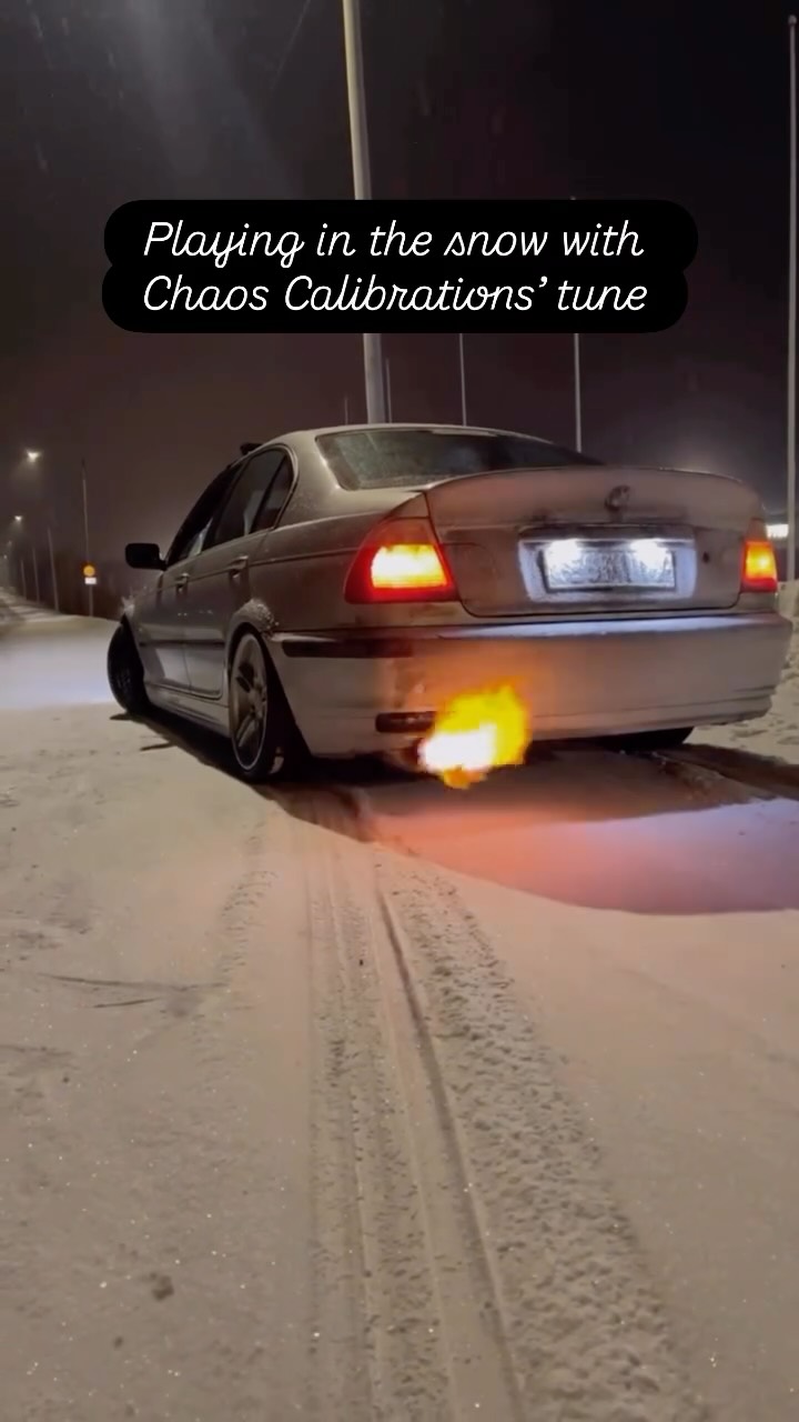 E46 323i playing in the snow
?: @pruti_
#e46 #e46fanatics #2step #antilag #flames