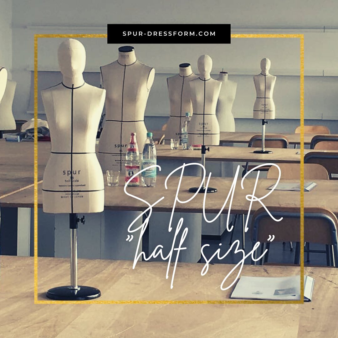 It’s not an optical illusion :) it’s our beloved spur in 36 scaled down to half of her size.
.
“Playing” on a half sized dress form can be really wonderful for your creativity as you don’t have to worry about wasting tons of muslin or original fabrics while you let loose. This is great when you are ecologically and or financially conscious. The smaller scale allows you to also see the whole picture better, when you are the kind of person to get lost in details.
.
Just like on the “full grown” spur, you can remove the head and adjust her height.
.
Make your wildest ideas come true!
.
#spurdressform #tamotsukondo #draping #dressform #creativity #patternmaking #miniature