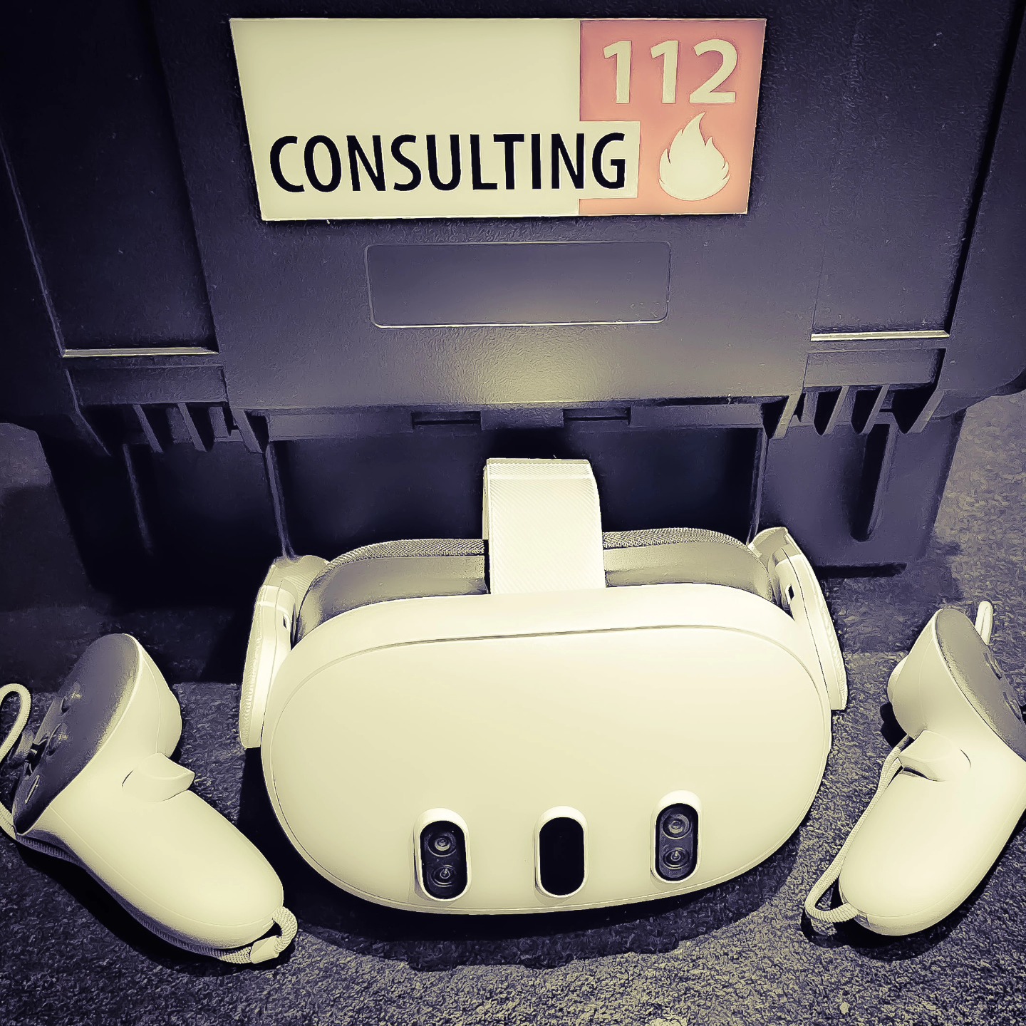 KENNEN SIE DAS: bei kaltem Wetter draußen stehen, um an einem Brandschutztraining teilzunehmen??
Wir haben bereits die Lösung❗️
Consulting112 nutzt die Meta Quest Brille, um innovative und effektive Brandschutzschulungen anzubieten. Durch die virtuelle Realität können die Teilnehmer in einer sicheren Umgebung realistische Szenarien erleben und ihre Fähigkeiten verbessern. Ein großer Vorteil ist, dass diese Schulungen unabhängig von Wetterbedingungen durchgeführt werden können, sodass die Teilnehmer auch bei kaltem Wetter bequem von drinnen aus teilnehmen können.
Weiter wird Ihr Betrieb dargestellt und damit ein Brand in Ihren vier Wänden realistisch dargestellt - die Schulungsteilnehmer werden beeindruckt sein!
Möchtest du noch mehr über die Vorteile von virtuellen Brandschutzschulungen erfahren oder hast du weitere Fragen?
Frag Consulting112☝?
Wer möchte es ausprobieren⁉️
#brandschutzhelfer #brandschutzunterweisung #feuerlöscher #feuerwehr #seminar #arbeitsschutz #feuerwehrausbildung #Brandschutz #berufsfeuerwehr #löschen #brandschutzbeauftragter #brandschutzunterweisung #brandschutzschulung
#brilon #sauerland #ruhrgebiet #nordrheinwestfalen #feuerlöschertraining #feuerwehrausbildung #uvv #seminar #berufsqualifizierung #firefighter #112 #ausbildung #job #architecture #unfall #versicherung #evakuierung #feuerundflamme