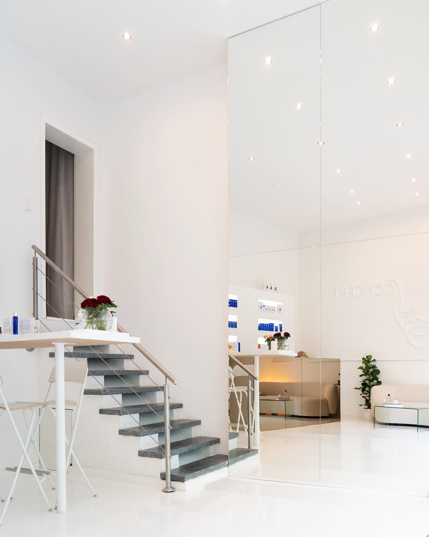 ?Ihr Fachinstitut für medizinische Kosmetik & Well-Aging in Hannover seit 2016
Terminvereinbarung
? 0162/ 1723052
? info@skinconcept-Hannover.de
? www.skinconcept-Hannover.de
#kosmetikhannover #hydrafacialhannover #formahannover #formabyinmode #diolazexlbyinmode #diolazehannover