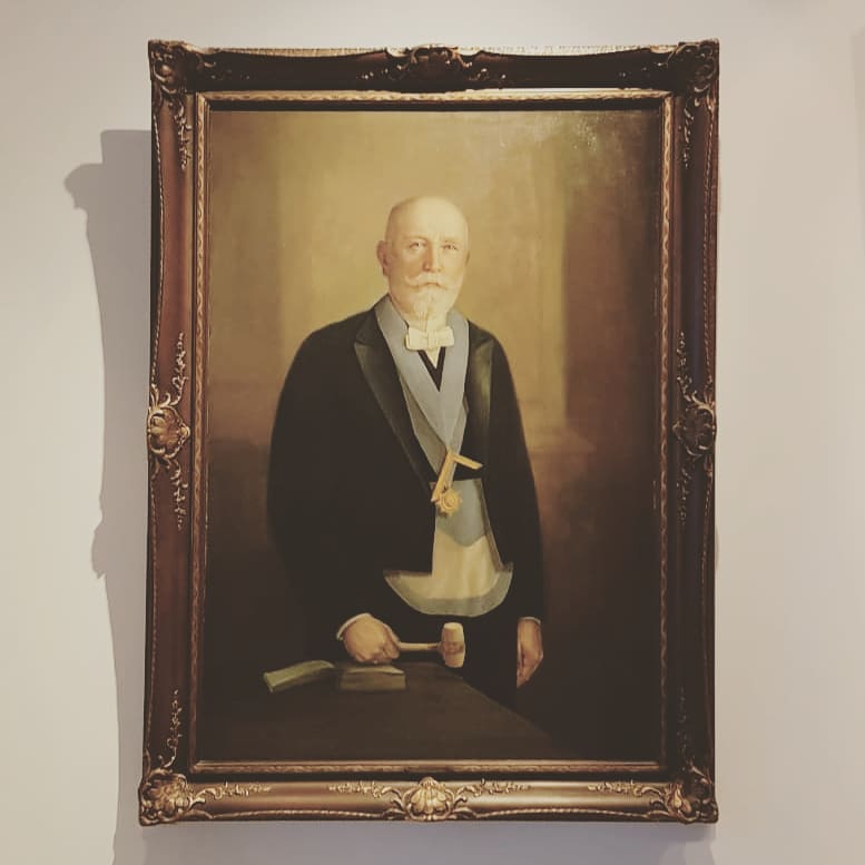 Die Loge Herder wurde im Jahr 1902 gegründet. Eines seiner Gründungsmitgleider war langjähriger Meister vom Stuhl.
#freimaurer #freemason #herder #freimaurerbremen #herderloge #tradition #männerbund