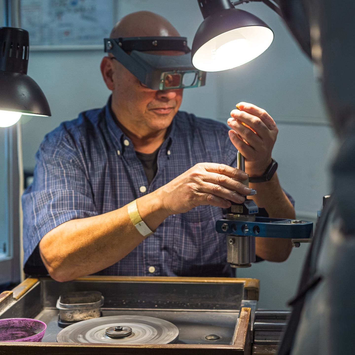 ✨ Danke für zwei funkelnde Tage! ✨
Die Edelsteintage Bremen am 14. + 15.02.2026 in der Messe Bremen haben dem Winter getrotzt – mit großartiger Stimmung, begeisterten Besucher:innen und leidenschaftlichen Aussteller:innen. 💎❄️
Danke an alle Gäste, Aussteller und das gesamte Team für dieses besondere Wochenende voller Glanz, Entdeckungen und schöner Begegnungen!
📅 Wiedersehen in Bremen: 20. + 21. Februar 2027
📍 Vorher sehen wir uns am 21. + 22. März 2026 im Hannover Congress Centrum
#Edelsteintage #Messe Bremen #EdelsteintageBremen #EdelsteintageHannover #HCC_Hannover #Edelsteine #Mineralien #Fossilien #Schmuck #Familienevent #Mineralienmesse #Danke 💖