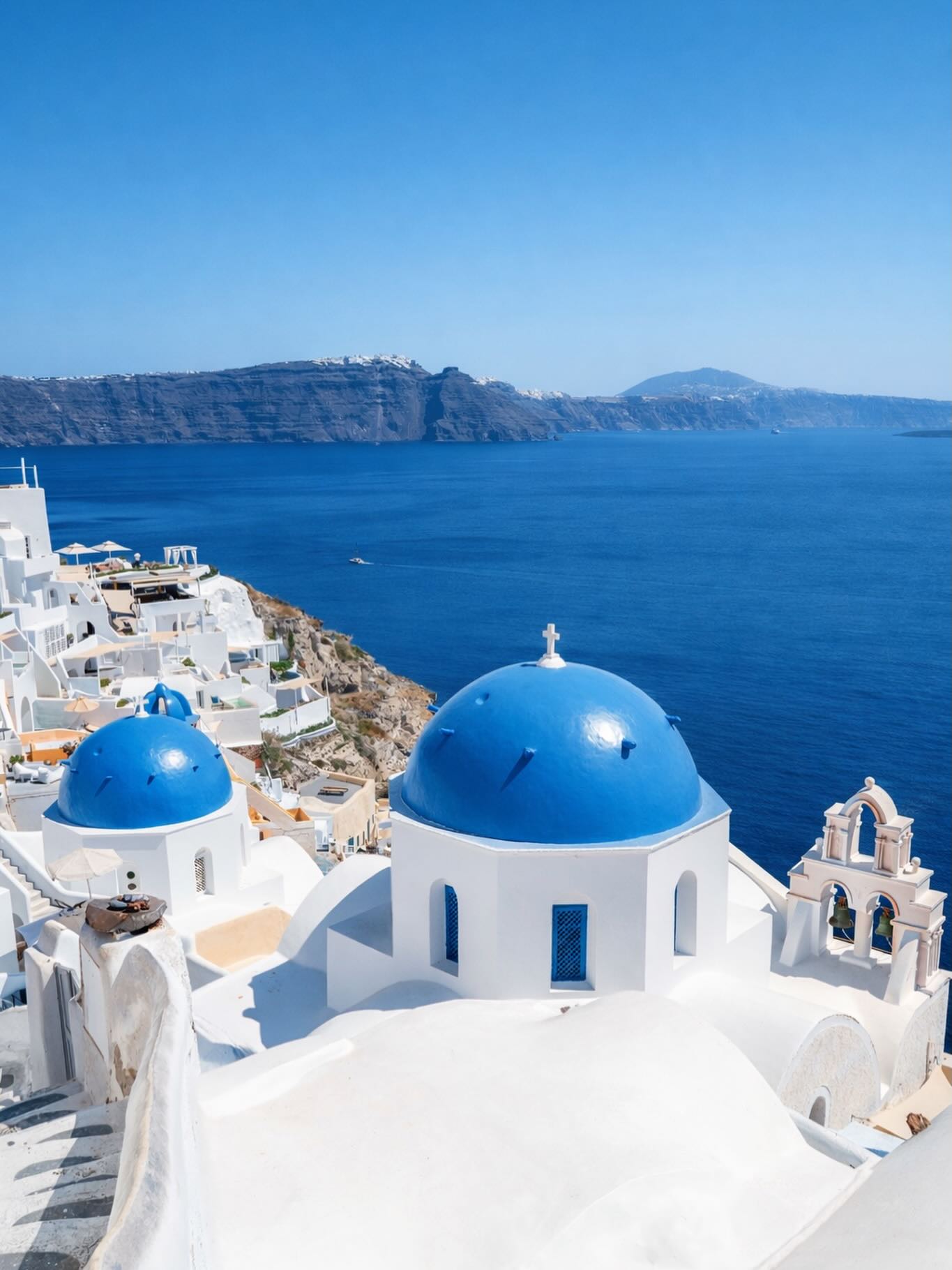 The postcard view that stole the world’s heart 💙
Welcome to Santorini.
Your island escape is waiting…
#santorini #visitsantorini #greekislands #travelgreece #santoriniviews