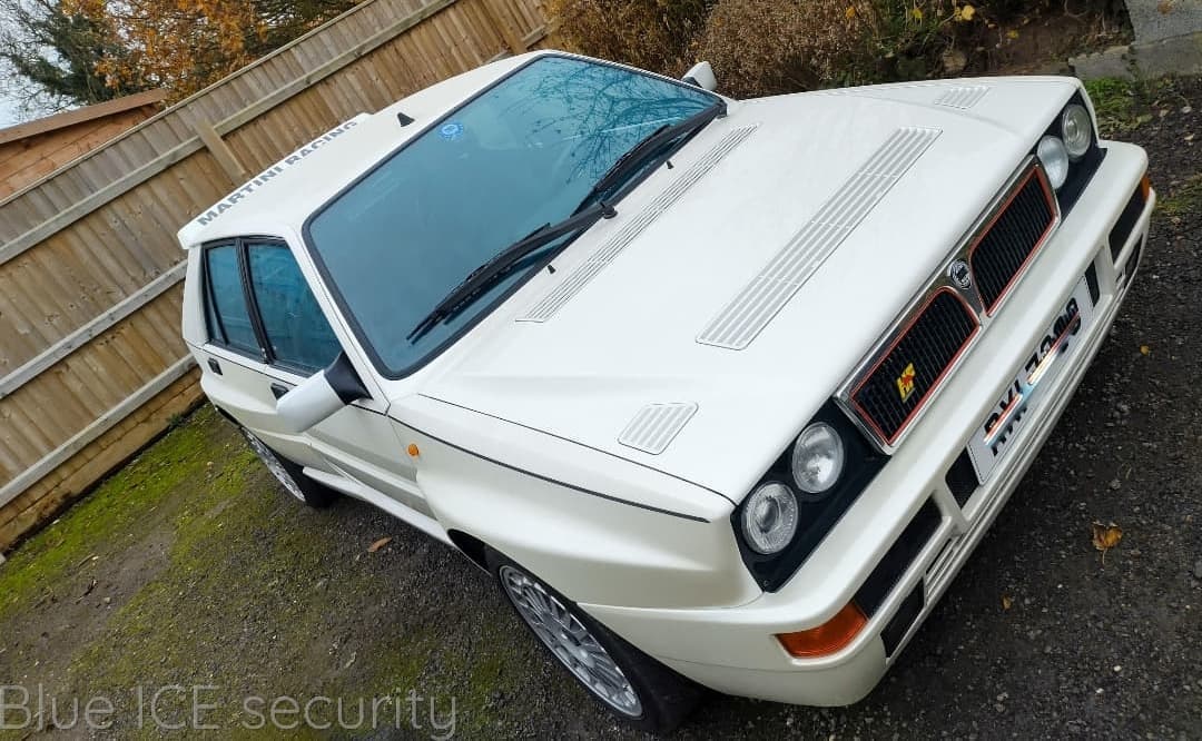 We had the absolute pleasure of working on this stunning 1994 Lancia Delta HF Integrale Evo 2 today.
We removed the old security system and replaced with an insurance approved Hornet Maxx1 for total protection. Shame it was overcast as the photos don't do the white pearl paint justice, this truly is a beautiful classic! #blueicesec #blueicesecurity #lancia #vehiclesecurity #cliffordsecurity @blueicesecurity @clifford_uk @integrale_perlato