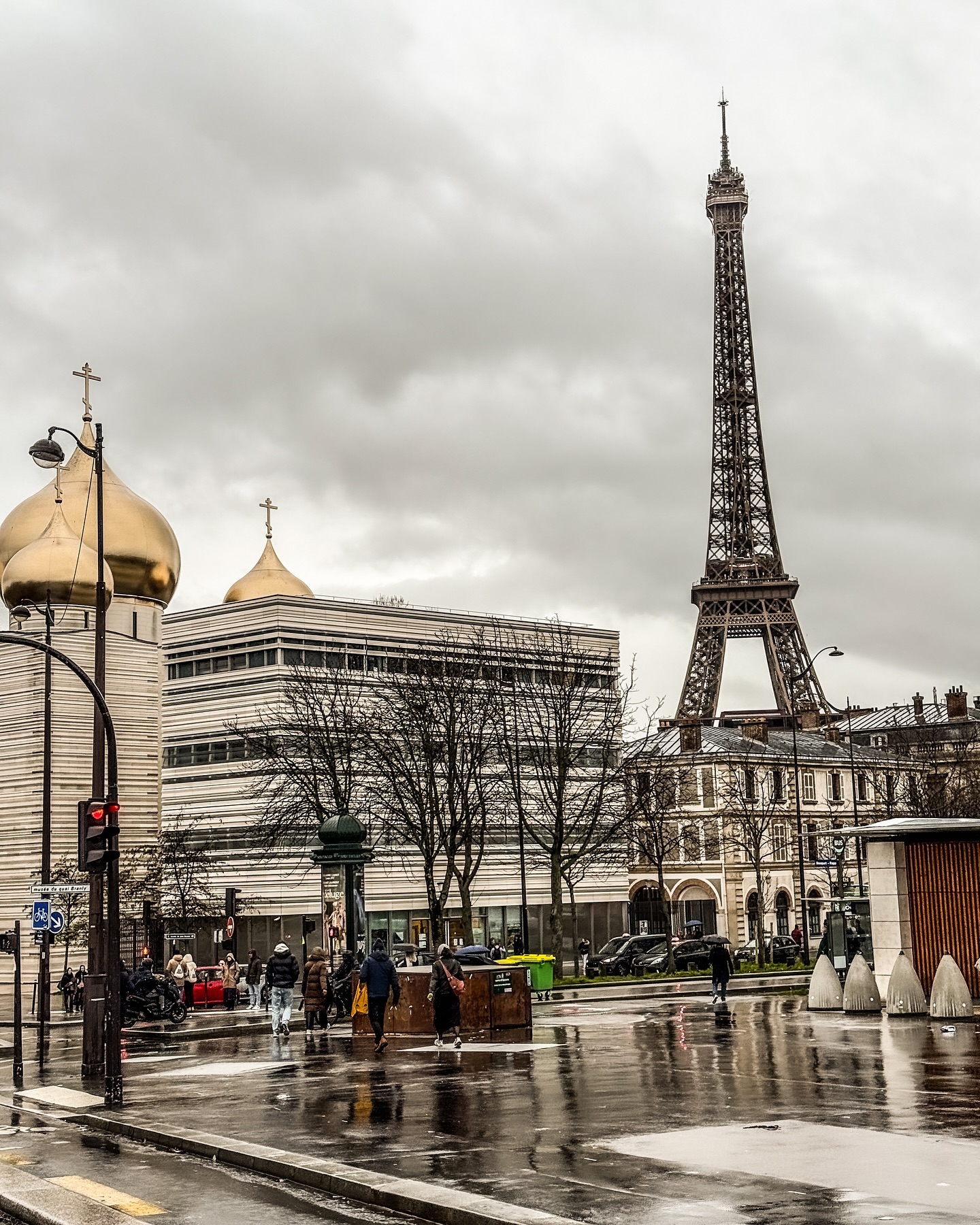 Der Unterschied zwischen „Reisen“ und „Urlaub“ ist der Punkt wo es startet.
Wir genießen ab dem ersten Kilometer unseren Trip und chillen schon auf dem Weg.
Wenn wir schon in Frankreich ?? sind, darf Paris natürlich nicht umfahren werden. Shoppen ? in Orleans und übernachten direkt in der Natur im Loiretal.
Wir lassen uns noch ein bisschen Zeit und fahren jetzt gemütlich zur Dune de Pilat.
Da verlängern wir Frankreich noch ein bisschen.
In Spanien ?? können wir dann immer noch „abkürzen“.
#reiselust
#vanlife
#vanlifeeurope
#vanlifeeurope
#sprintervan
#frankreich
#france
#paris
#eiffeltower
#arcthetriomphe
#travel
#travelmood
#worldexplorer
#beachhouse2go
#globetrotter
#weltreiseinetappen