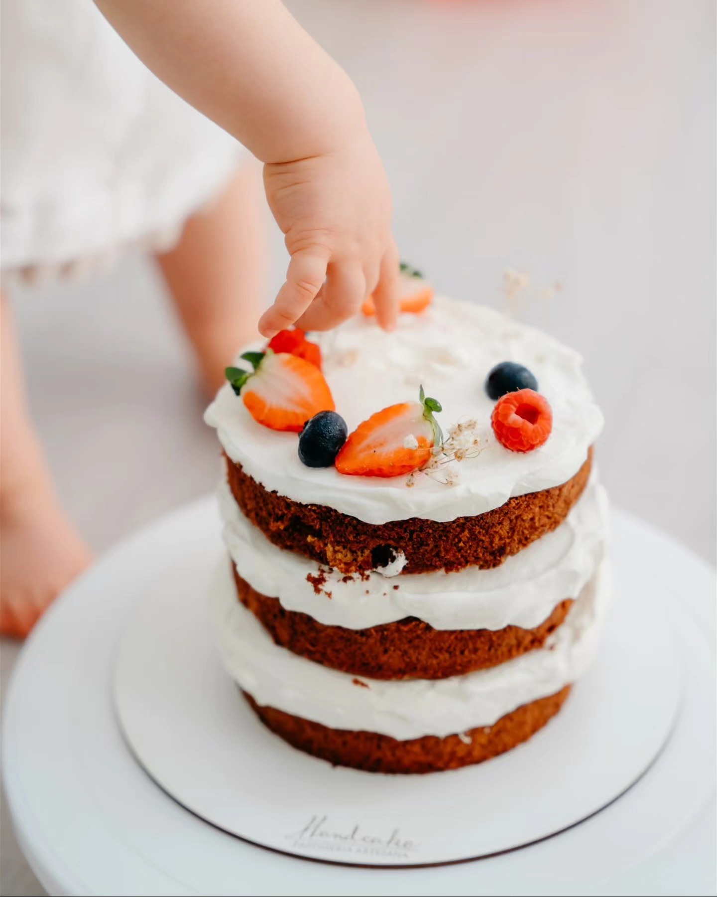 CELEBRA SU VIDA ✨
Es especial y único por eso en el estudio nos encargamos de crear la mejor experiencia ?