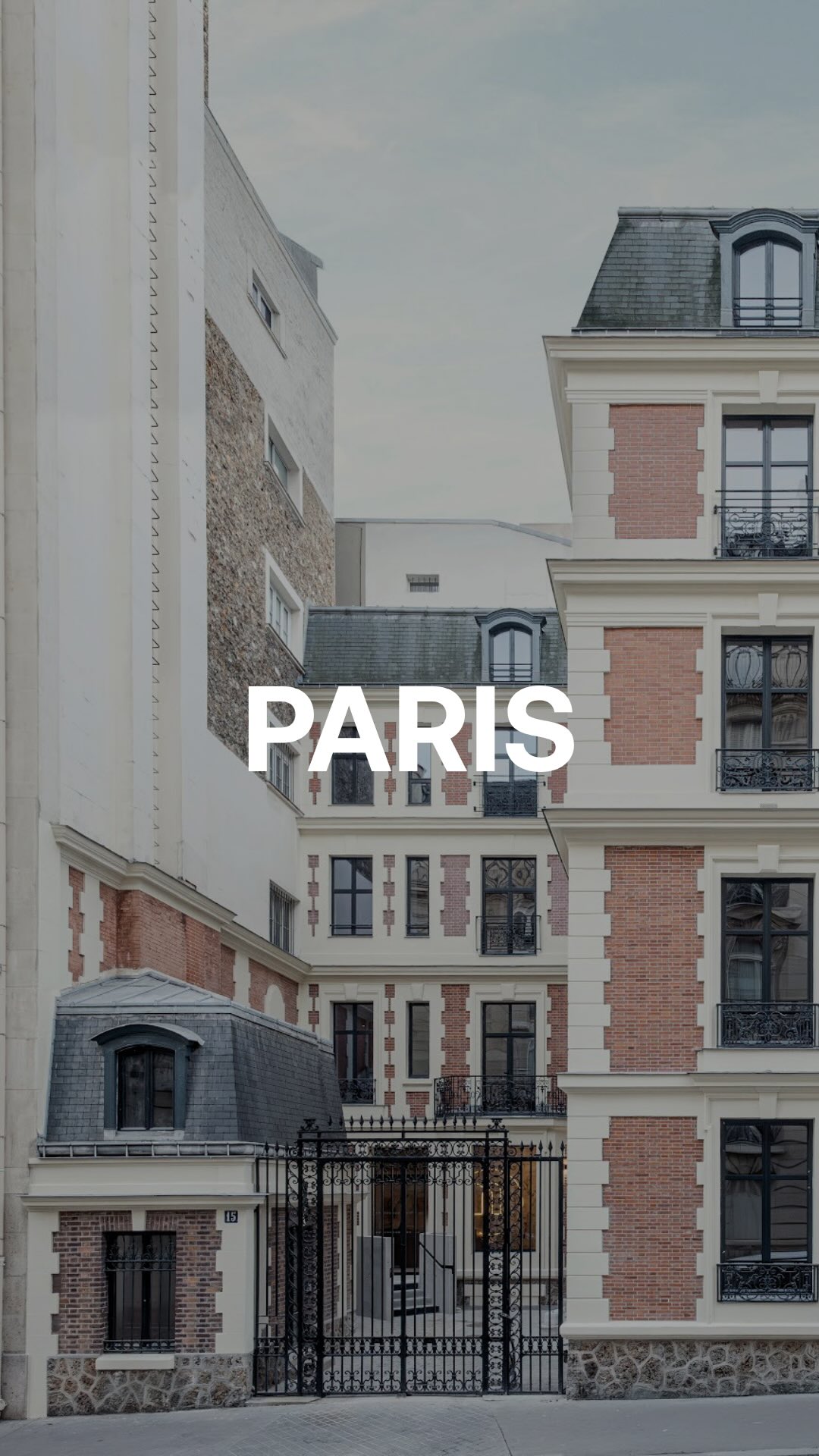 Imagine studying here ❤️🔥
One of our newest partnerships—signed just last summer—is with @istitutomarangoni. This collaboration opens up pathways for Berghs Bachelor students to pursue undergraduate degrees at their campuses in London, Paris, or Milan.
At @istitutomarangoni_paris, students can study a Bachelor’s Degree in Fashion Communication & Image in a city at the heart of haute couture—surrounded by prestigious ateliers, iconic fashion houses, and the infamous Paris Fashion Weeks ✨
Join Berghs this fall and you could find yourself in Paris as soon as next year.