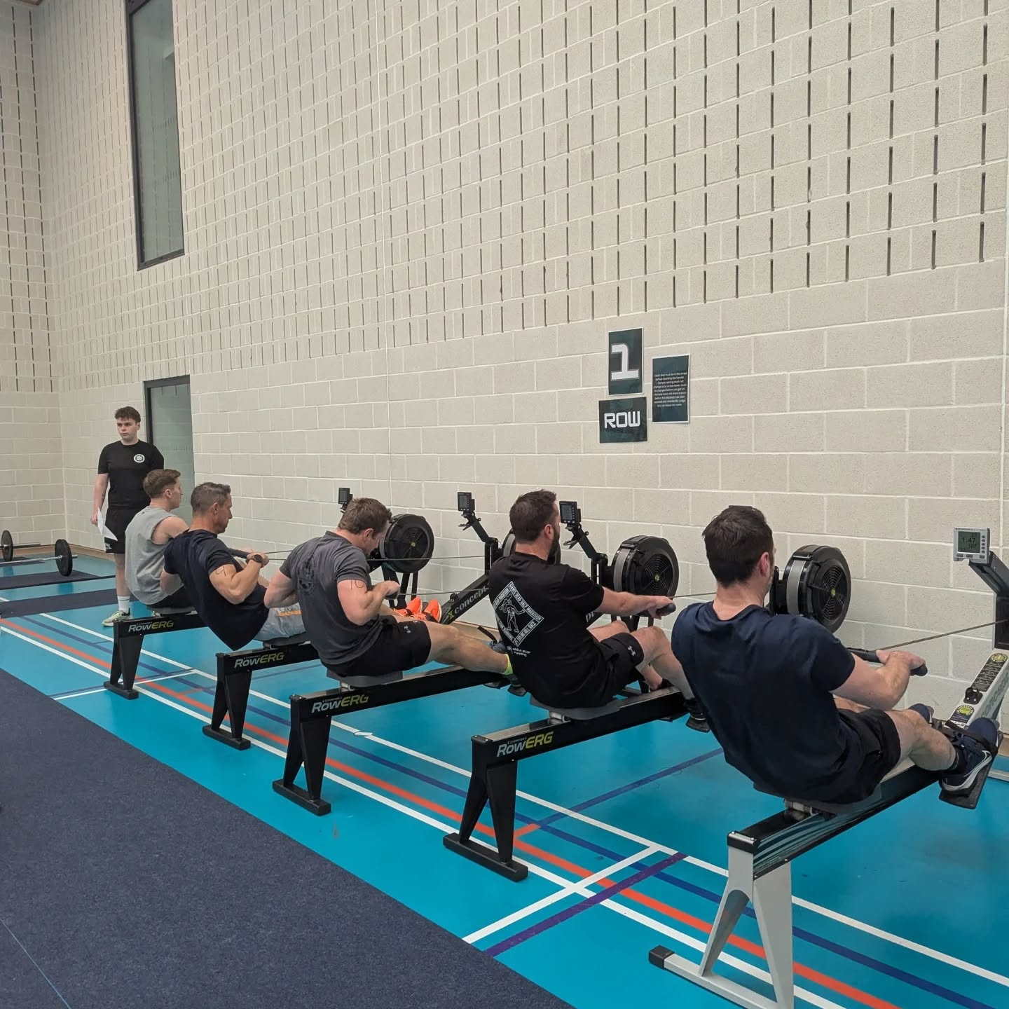 THE JUGGERNAUT HALF 🙌🏋️♂️🏃🏼♀️💪🏼🔥
Huge well done to everyone who completed the challenge yesterday - we had an incredible morning with you all and loved every second!!
Congratulations ;
🥇First place - Phil 23.15
🥈Second place - Callum 23.46
🥉Third place - Phillipa 24.14
See you in November for the full event - earlybird single and double entries open now ✨
#sherbornesports #thejuggernaut #findyourfitness