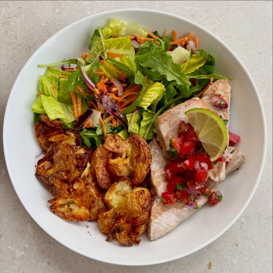 We had some homemade Pico de Gallo salsa leftover from tacos last night, so served it with tuna steaks tonight. It’s such a lovely combination, and even better when you have it with crispy smashed paprika potatoes!
Salsa and potatoes recipes on my website - https://www.georgesbristolkitchen.co.uk/sides
#tuna #tunasteak #tunarecipes